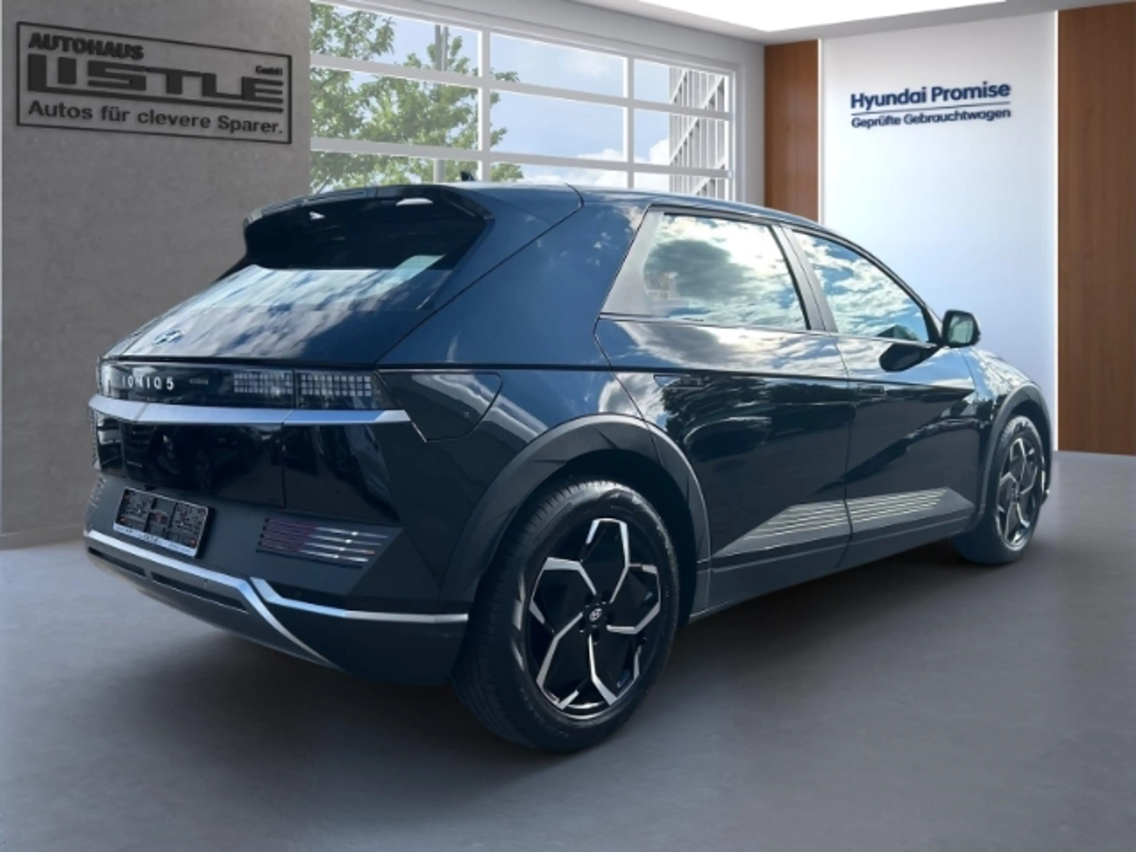 Hyundai IONIQ 5 Basis Elektro Navi Digitales Cockpit LED ACC Apple — photo 3