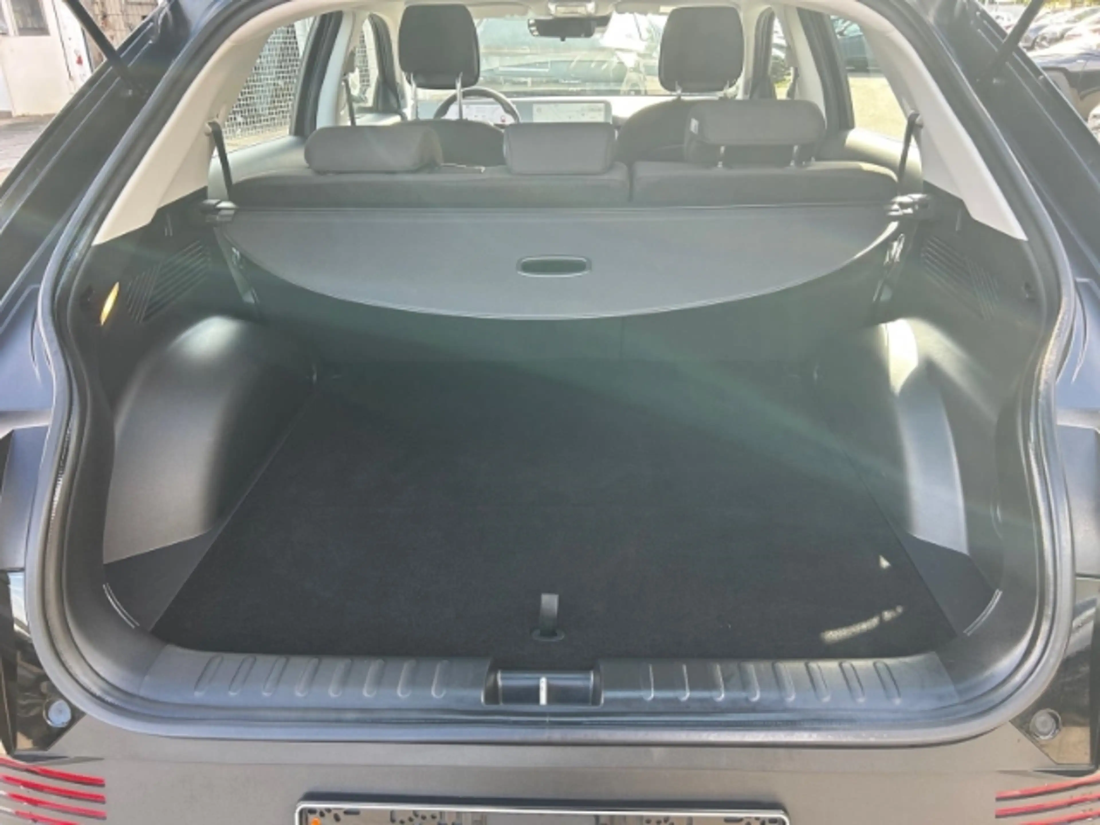 Hyundai IONIQ 5 Basis Elektro Navi Digitales Cockpit LED ACC Apple — photo 12