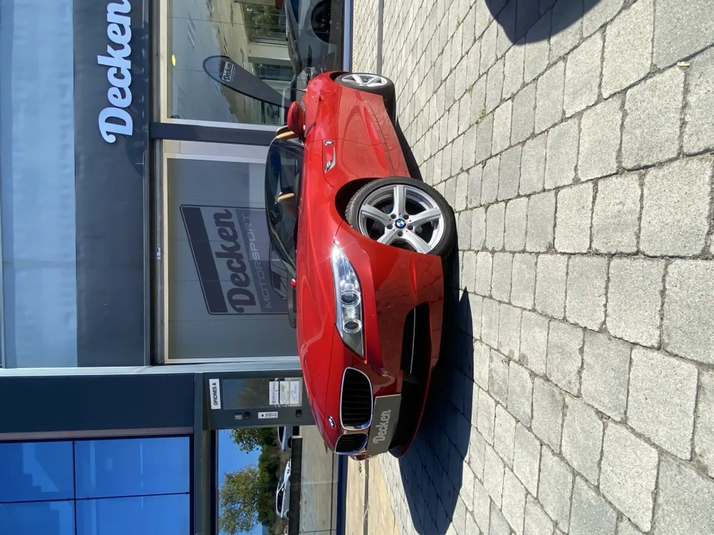 BMW Z4 sDrive18i Rouge - 2