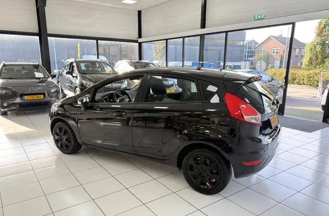 Ford Fiesta view 11
