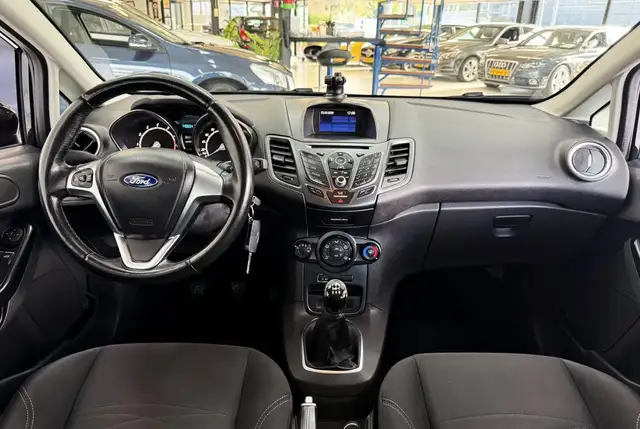 Ford Fiesta view 4