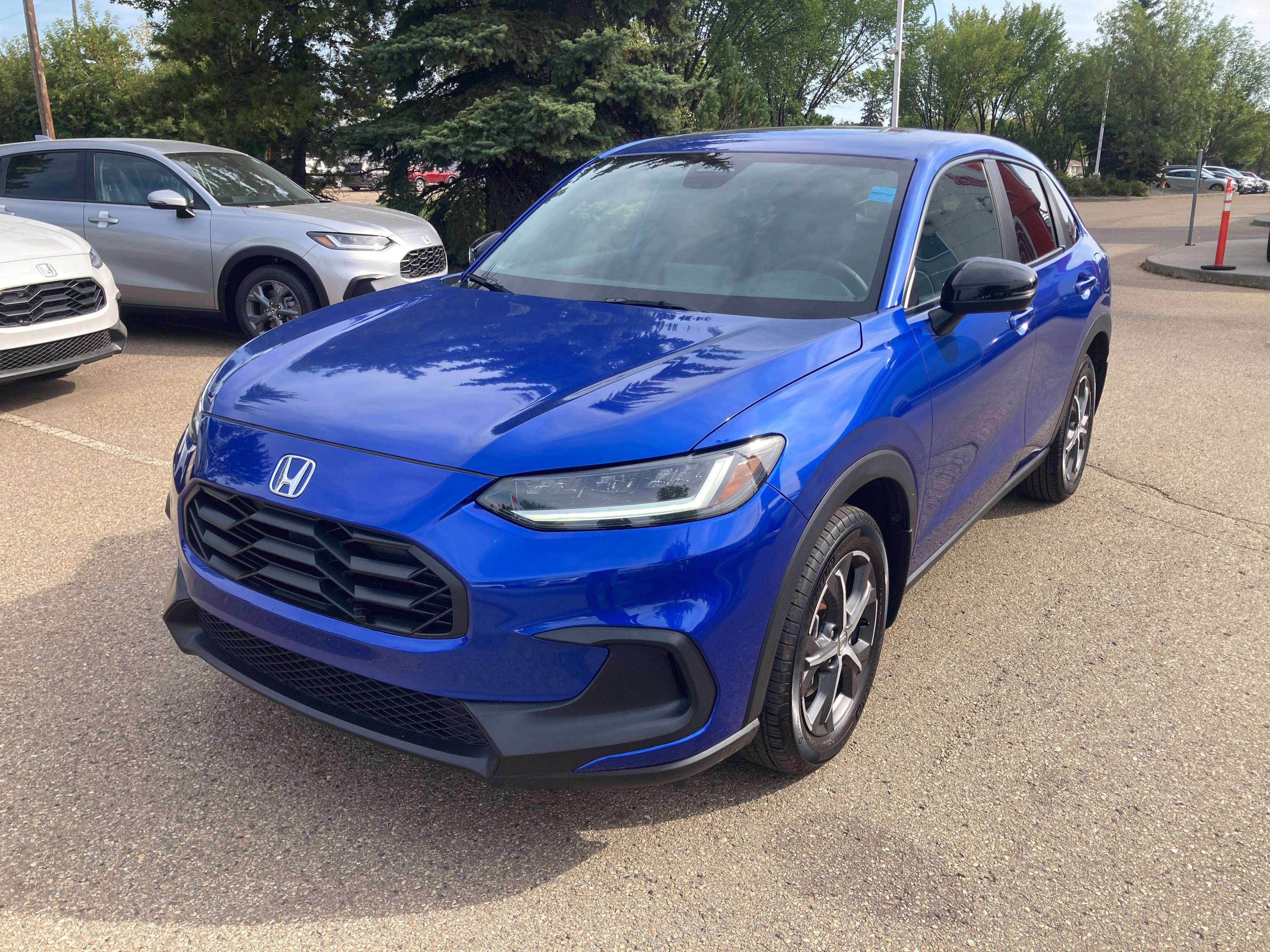 used 2025 Honda HR-V car, priced at $34,900