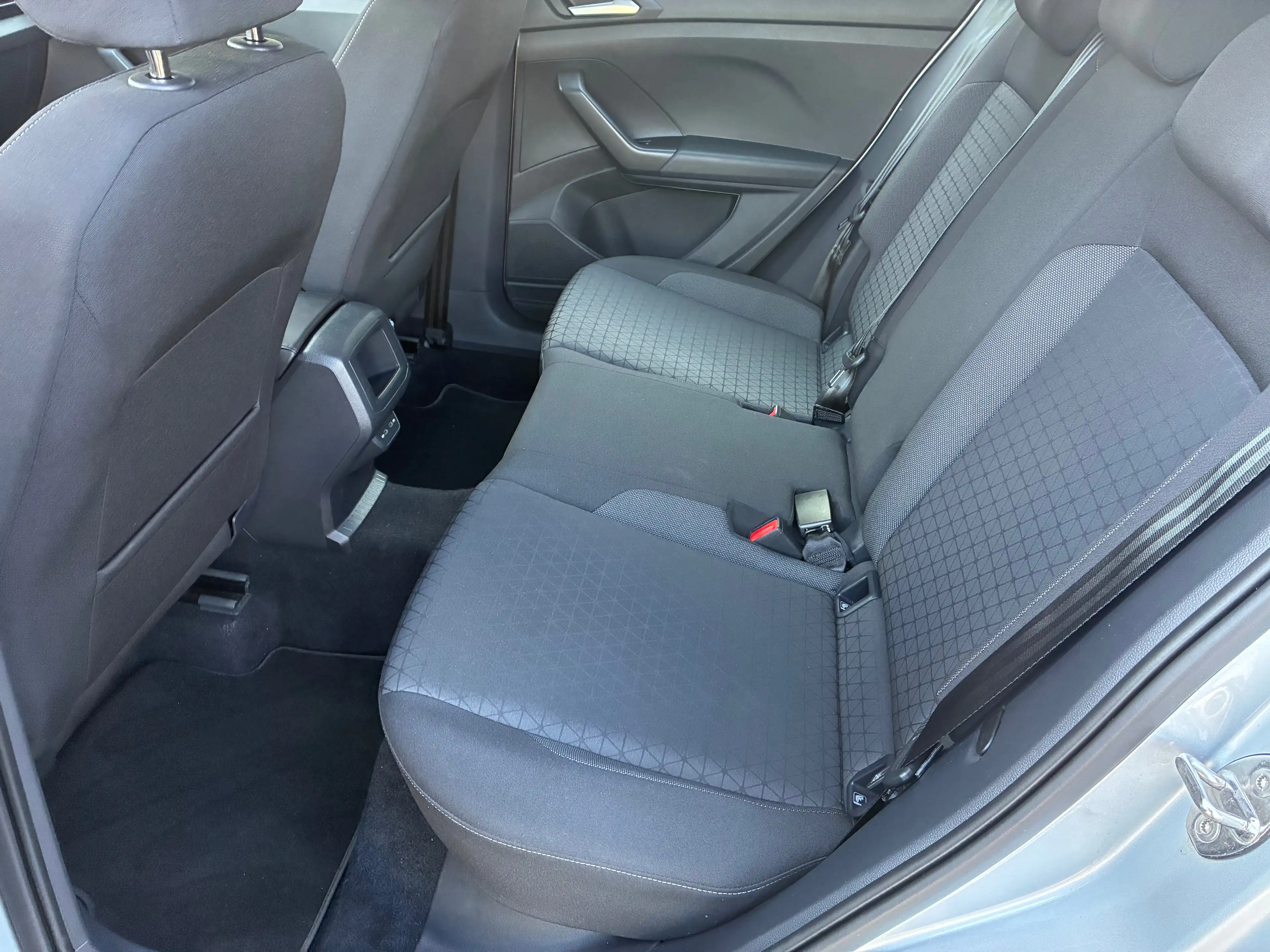 Volkswagen T-Cross T-Cross 1.0 TSI Life Business OPF DSG — photo 14