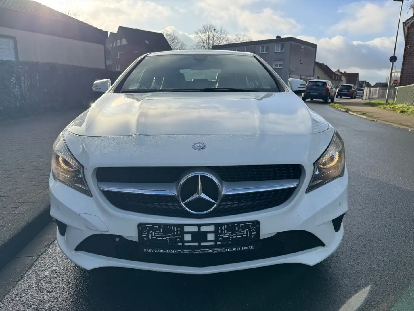 Mercedes-Benz CLA 220 CDI Limo Autom. Leder Navi Bílá - 2