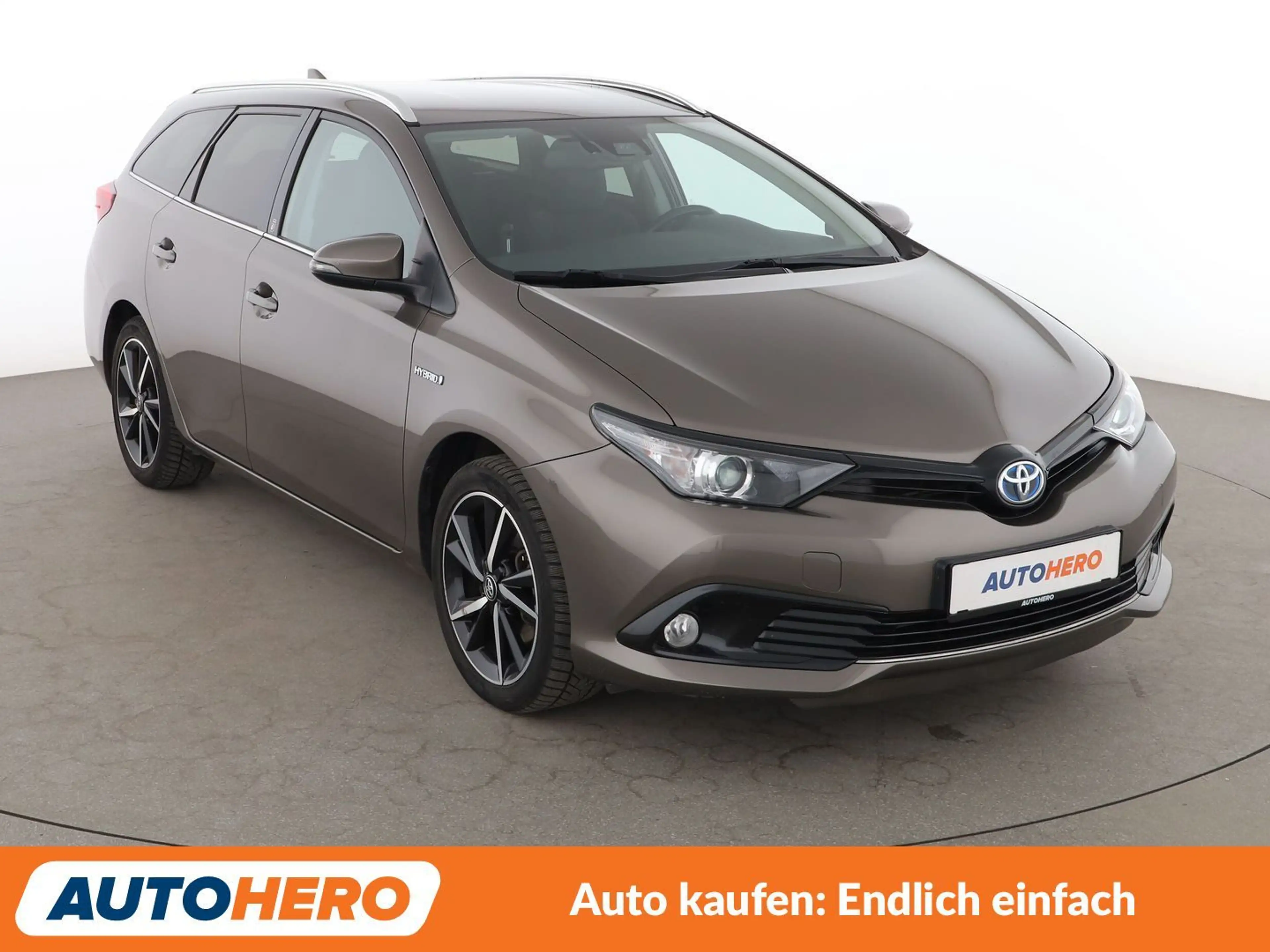 Toyota Auris 1.8 Hybrid Team D Aut.*NAVI*CAM*TEMPO*SHZ*ALU* — photo 8