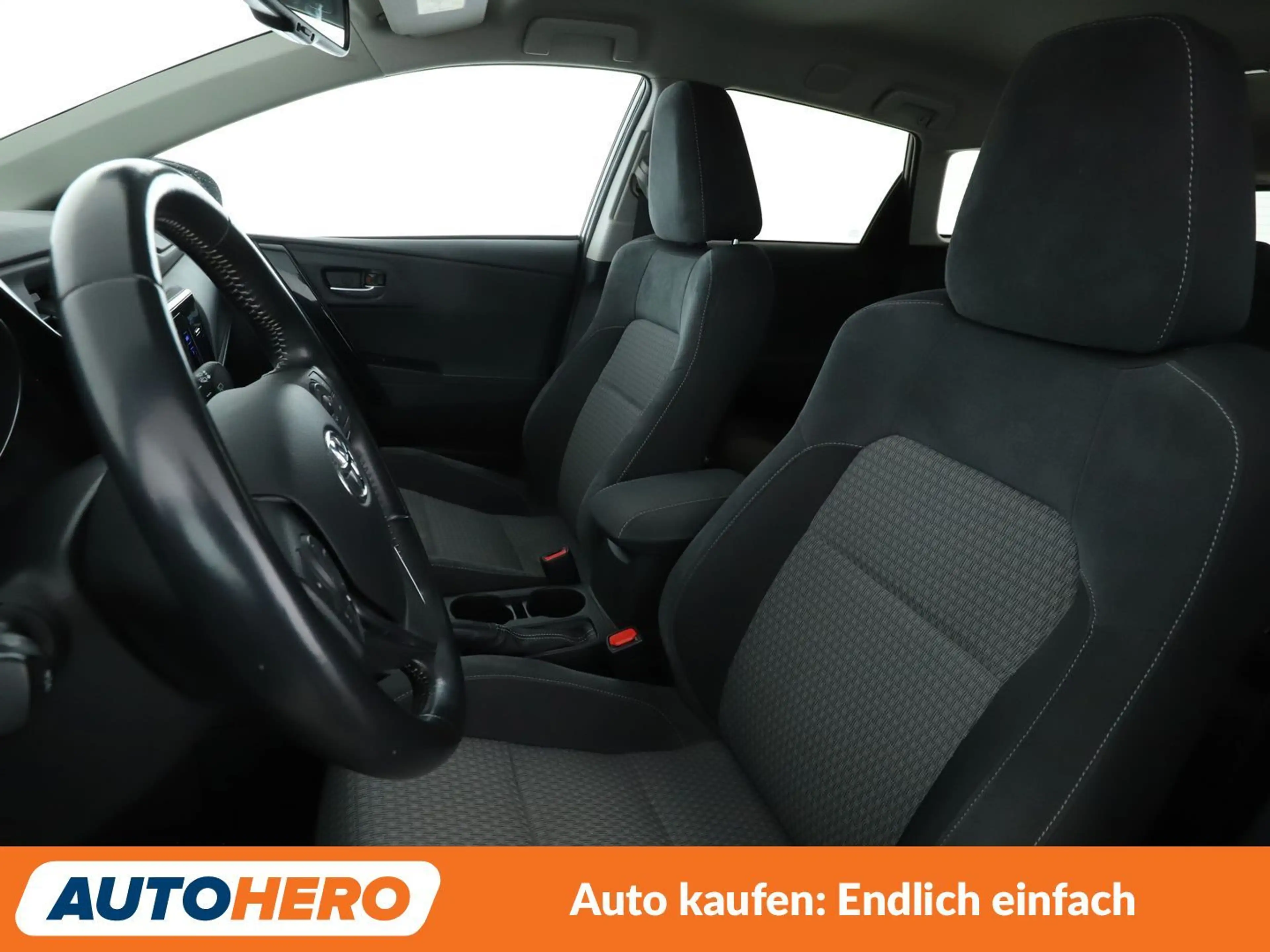Toyota Auris 1.8 Hybrid Team D Aut.*NAVI*CAM*TEMPO*SHZ*ALU* — photo 10