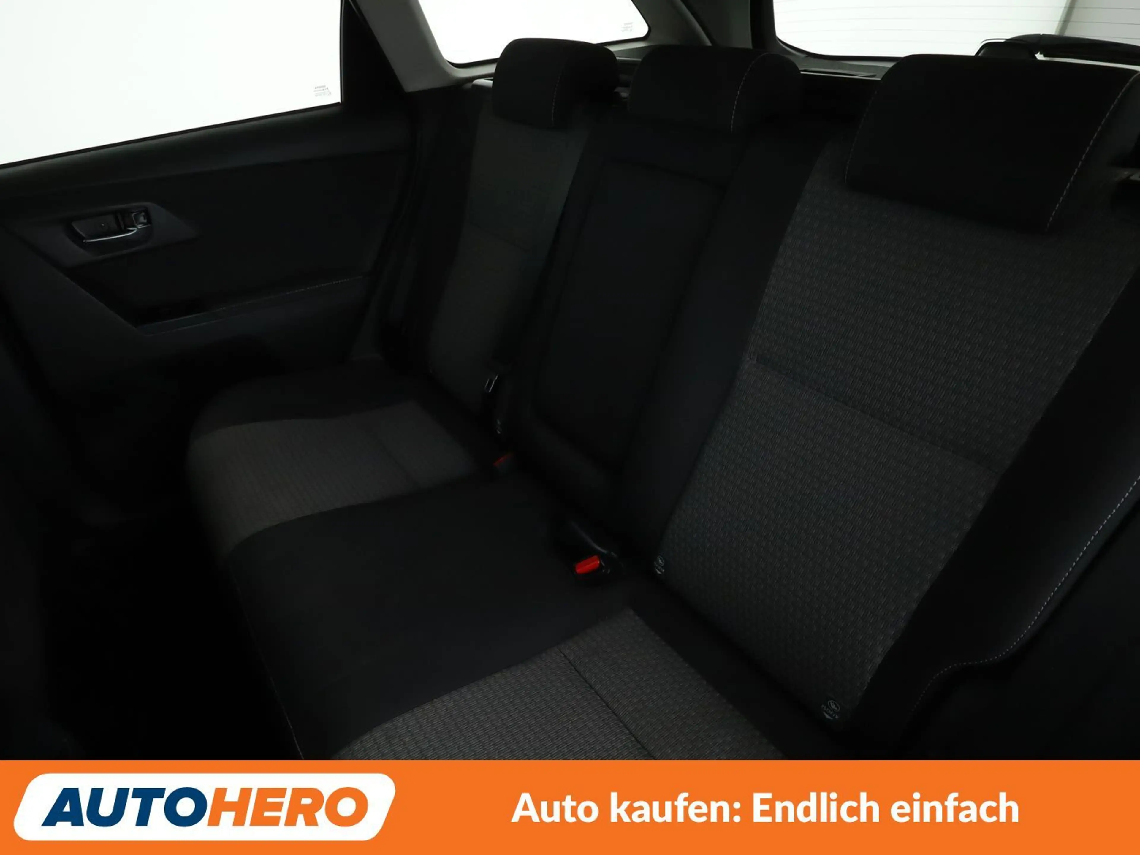 Toyota Auris 1.8 Hybrid Team D Aut.*NAVI*CAM*TEMPO*SHZ*ALU* — photo 14