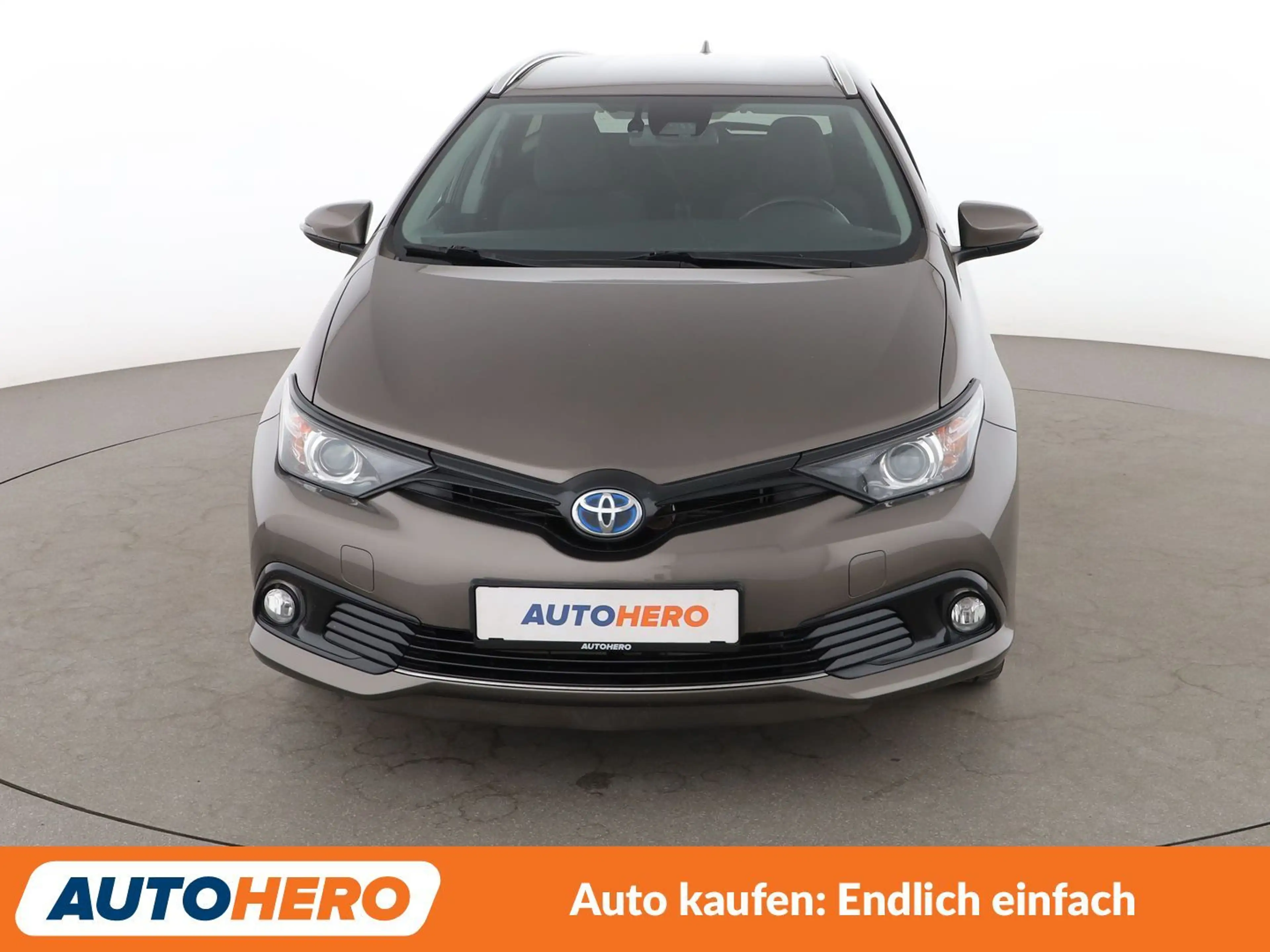 Toyota Auris 1.8 Hybrid Team D Aut.*NAVI*CAM*TEMPO*SHZ*ALU* — photo 9