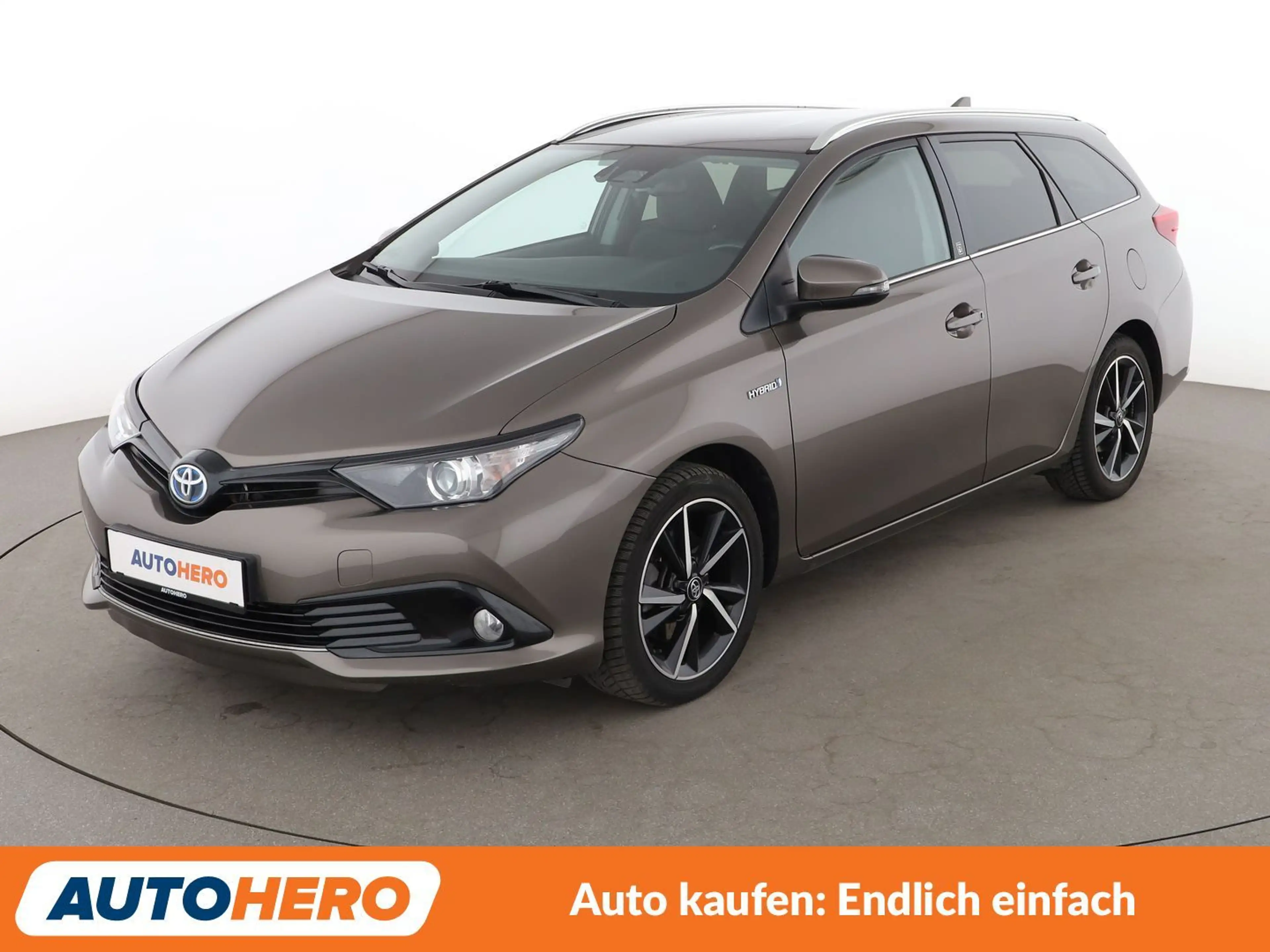 Toyota Auris 1.8 Hybrid Team D Aut.*NAVI*CAM*TEMPO*SHZ*ALU*