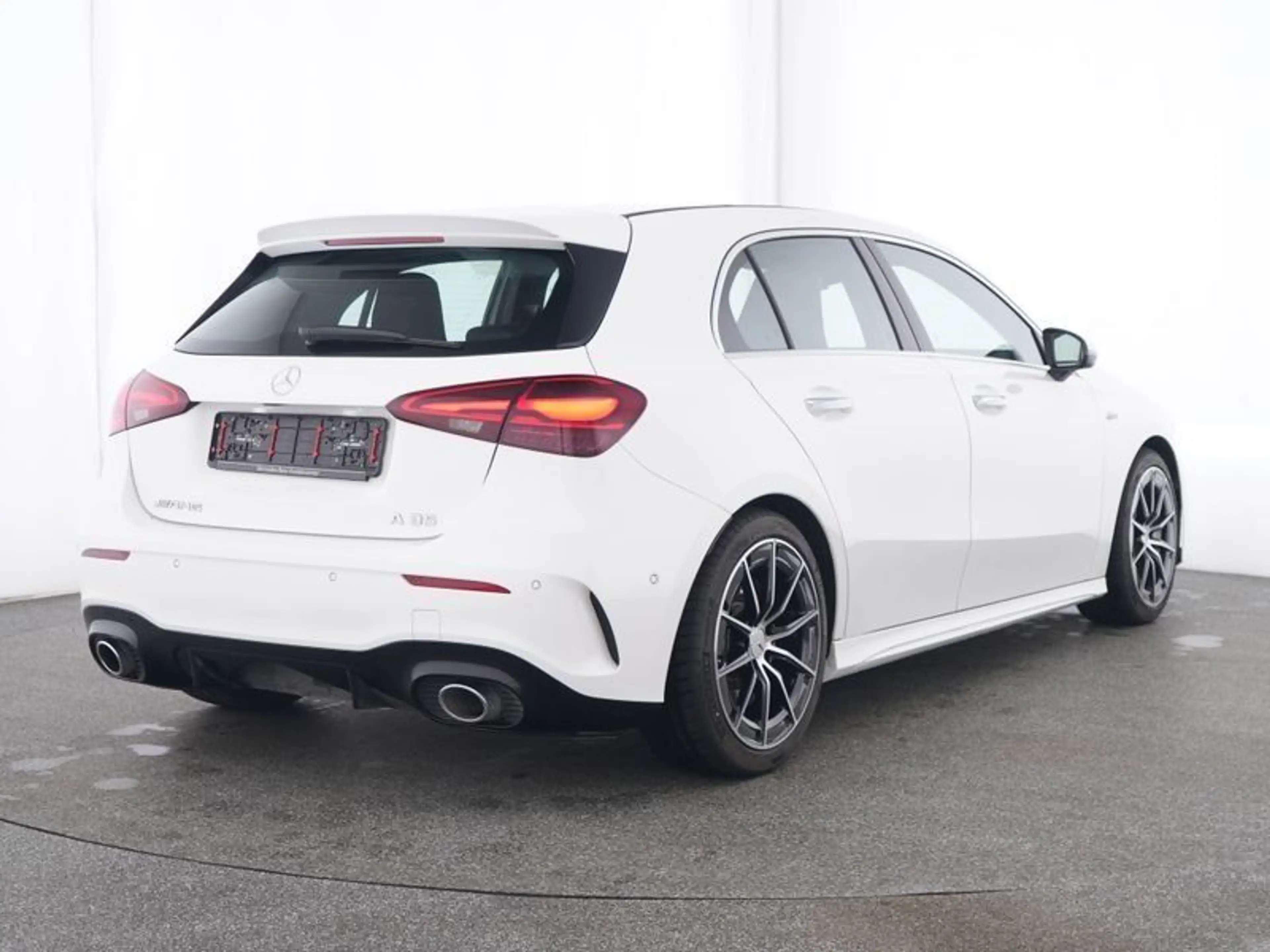 Mercedes-Benz A 35 AMG Mercedes-AMG A 35 4M AHK PANORA FAP MBEAM WINTER — photo 3