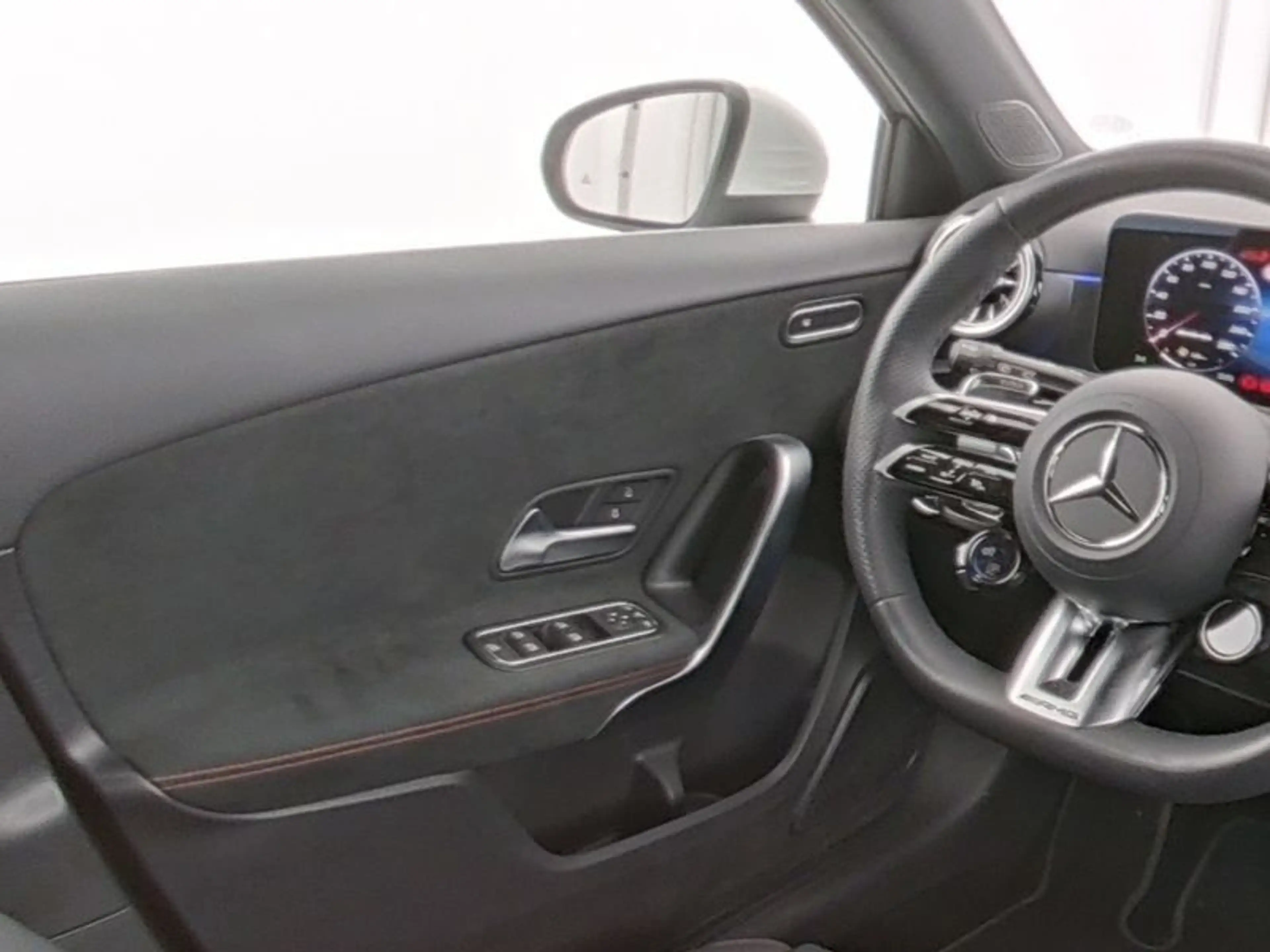 Mercedes-Benz A 35 AMG Mercedes-AMG A 35 4M AHK PANORA FAP MBEAM WINTER — photo 5