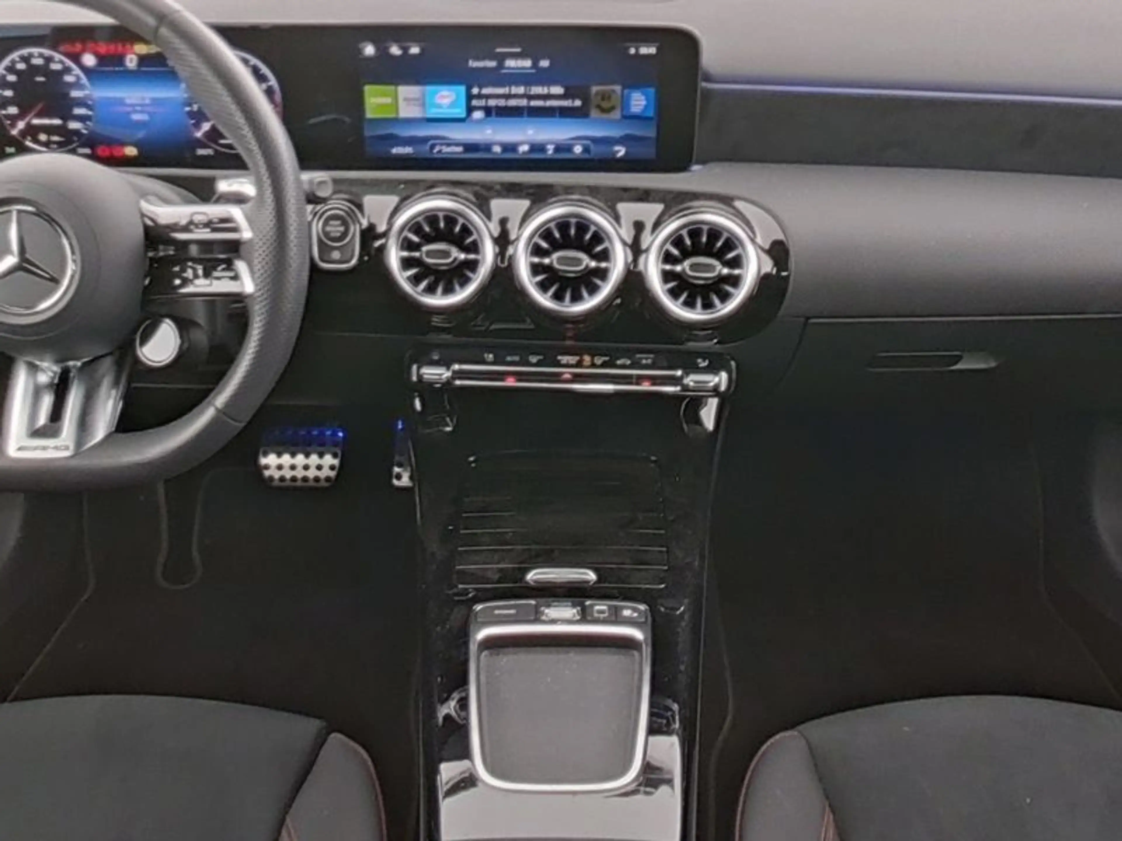 Mercedes-Benz A 35 AMG Mercedes-AMG A 35 4M AHK PANORA FAP MBEAM WINTER — photo 6