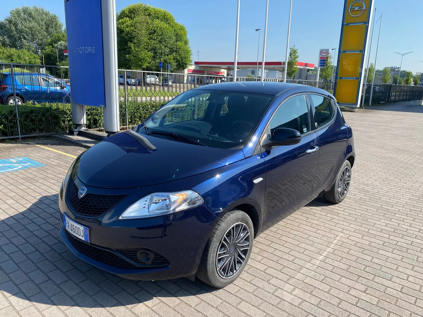Lancia Ypsilon 1.2 Gold ecochic Gpl 69cv my19 Blauw - 1