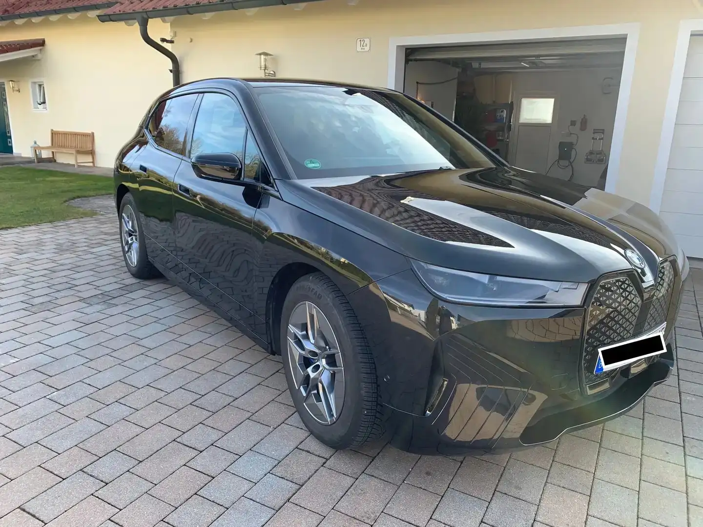 BMW iX iX xDrive Electrik Schwarz - 1