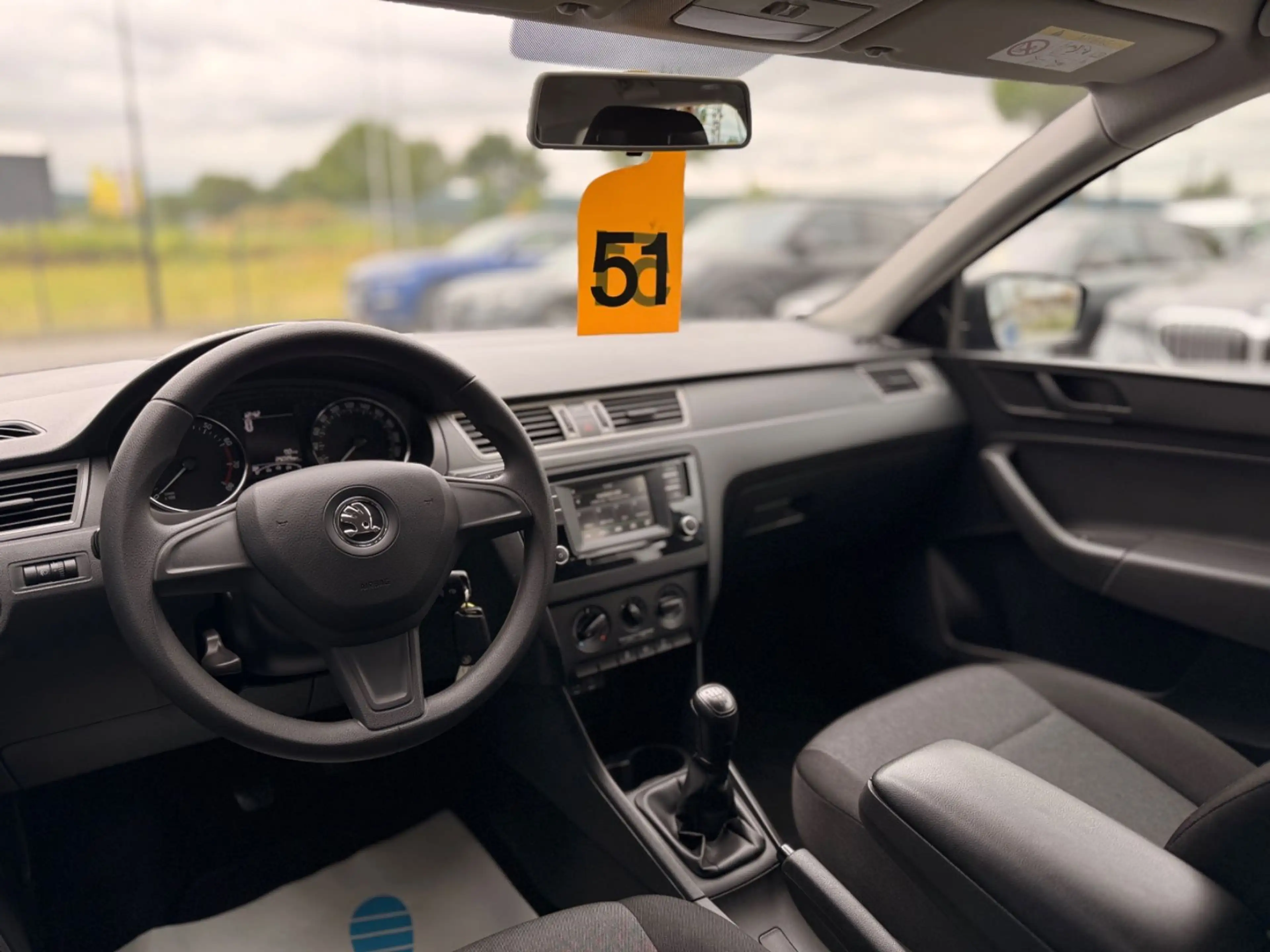 Skoda Rapid/Spaceback Spaceback Cool Edition 1.2 TSI PDC Klima — photo 12