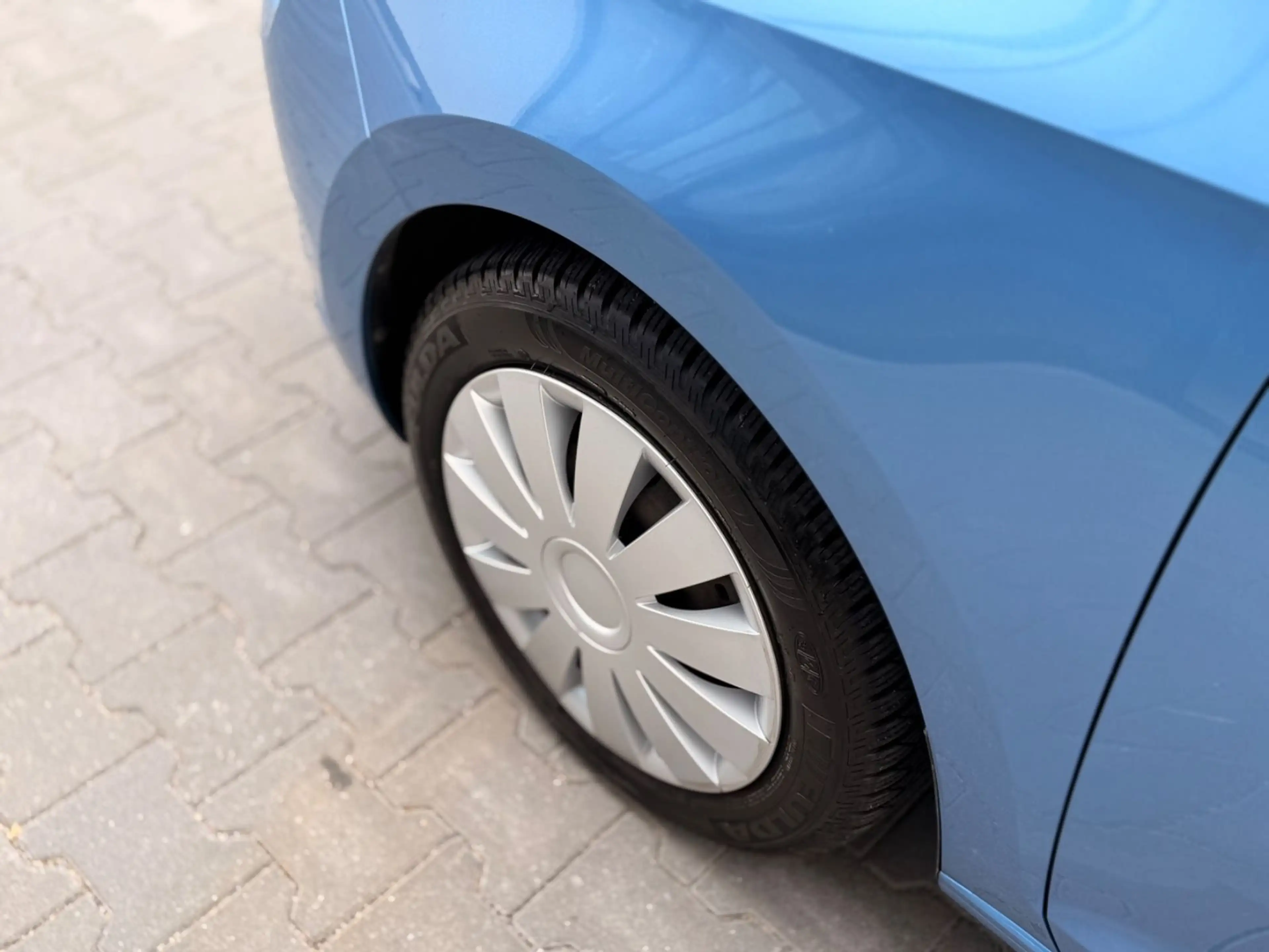 Skoda Rapid/Spaceback Spaceback Cool Edition 1.2 TSI PDC Klima — photo 6