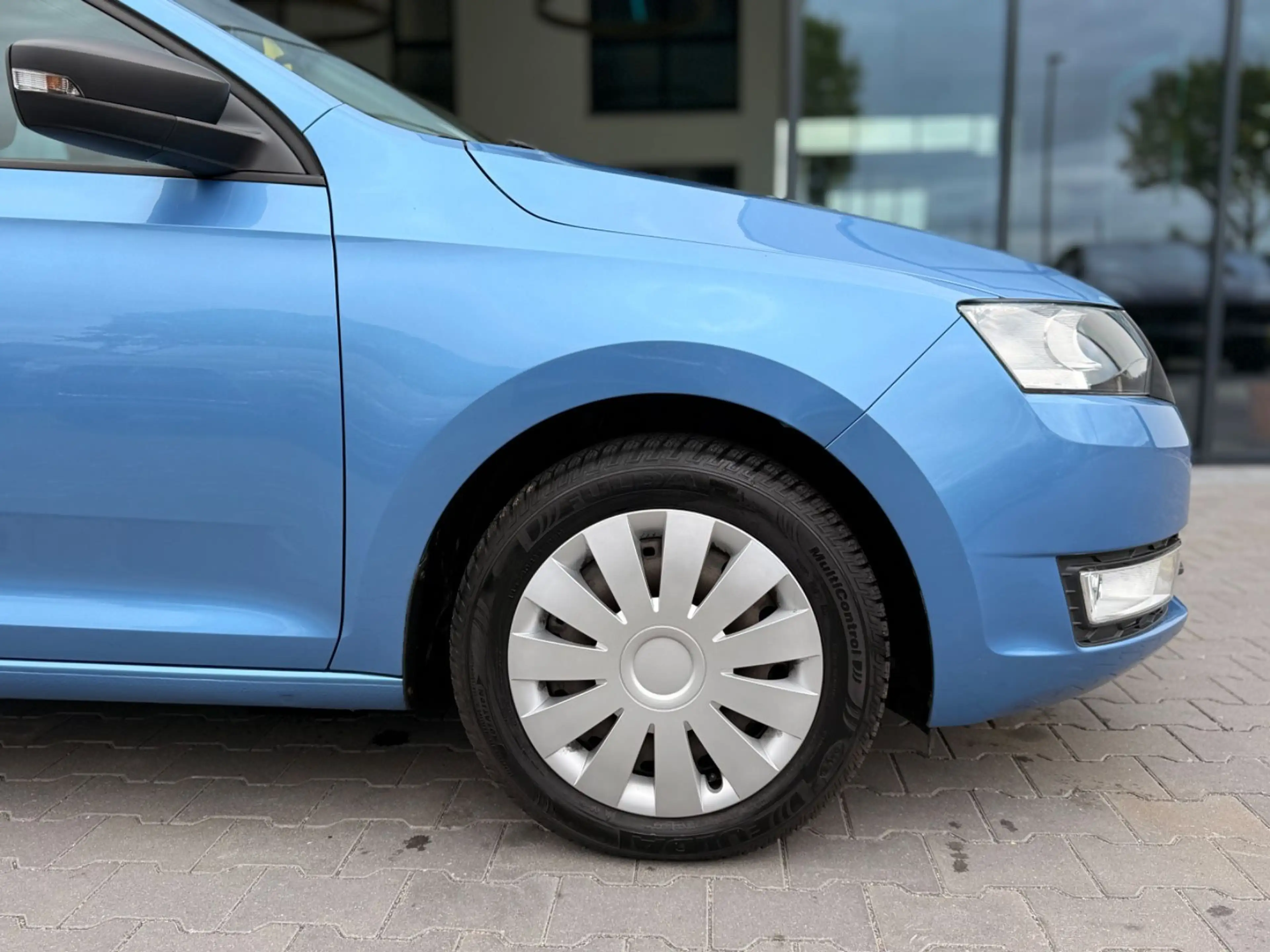 Skoda Rapid/Spaceback Spaceback Cool Edition 1.2 TSI PDC Klima — photo 3