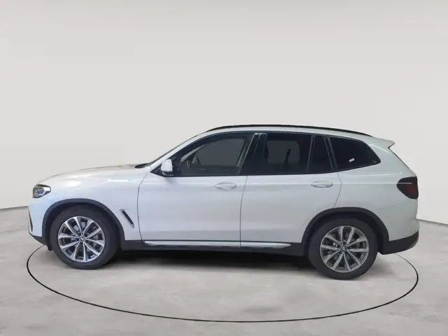 BMW X3 view 6
