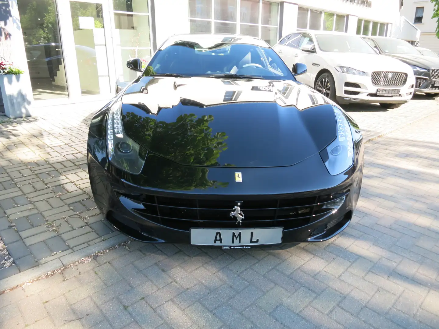 Ferrari FF SCHECKHEFTGEPFLEGT bei FERRARI PTU überholt Negru - 2