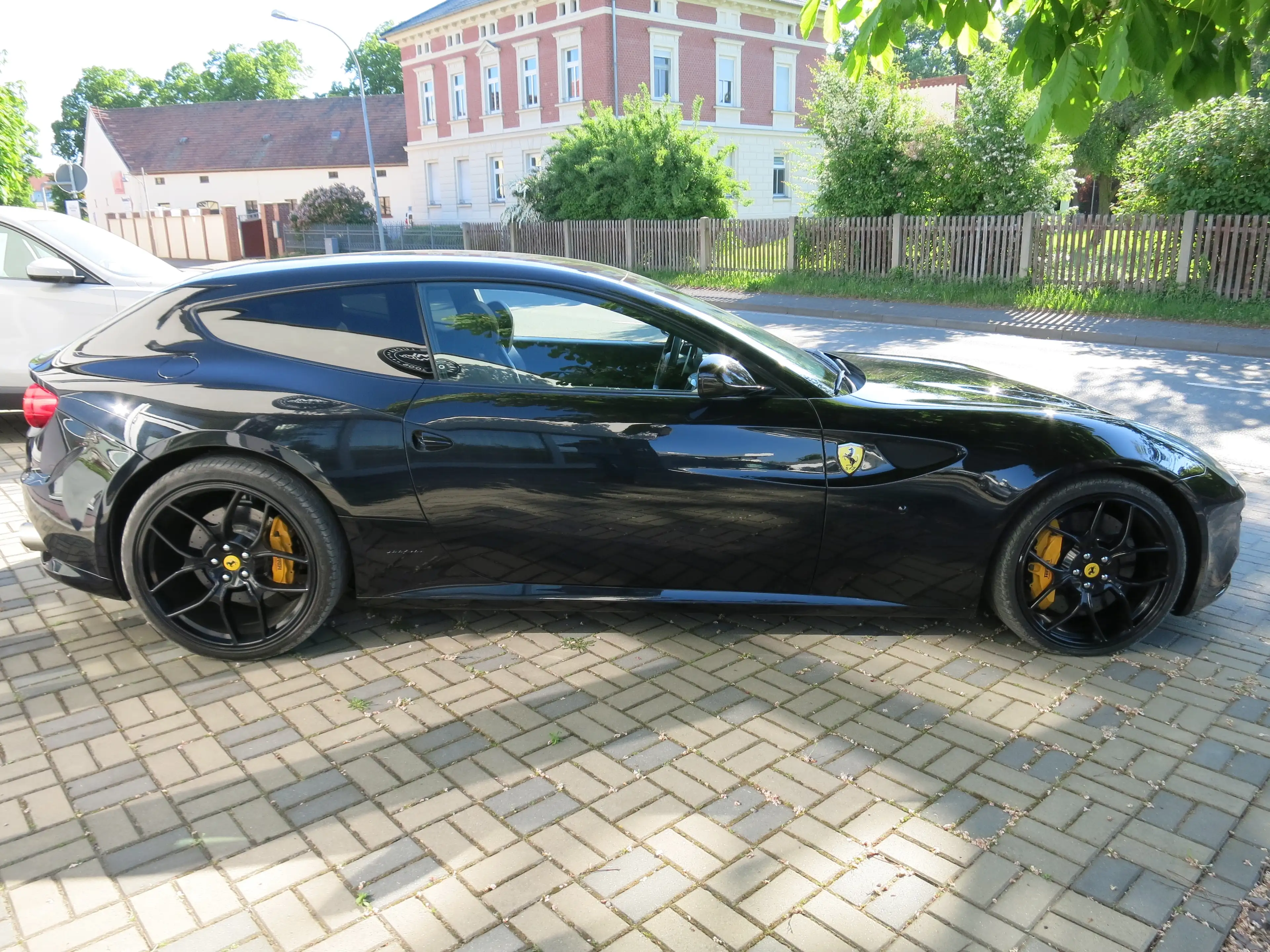 Ferrari FF SCHECKHEFTGEPFLEGT bei FERRARI PTU überholt — photo 4
