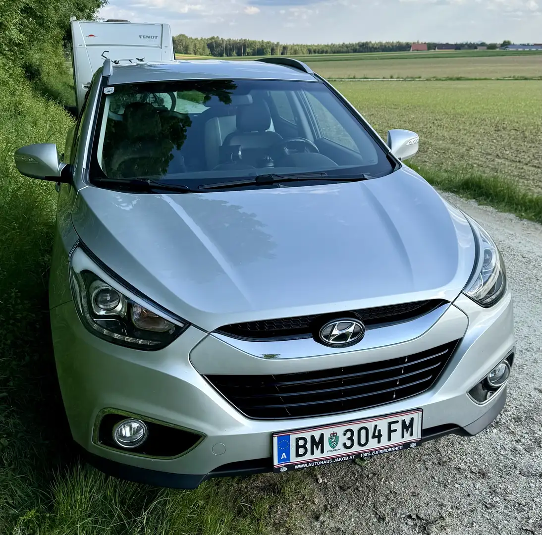 Hyundai iX35 Hyundai iX35 2.0 16V 4WD SUV / Geländewagen - 2