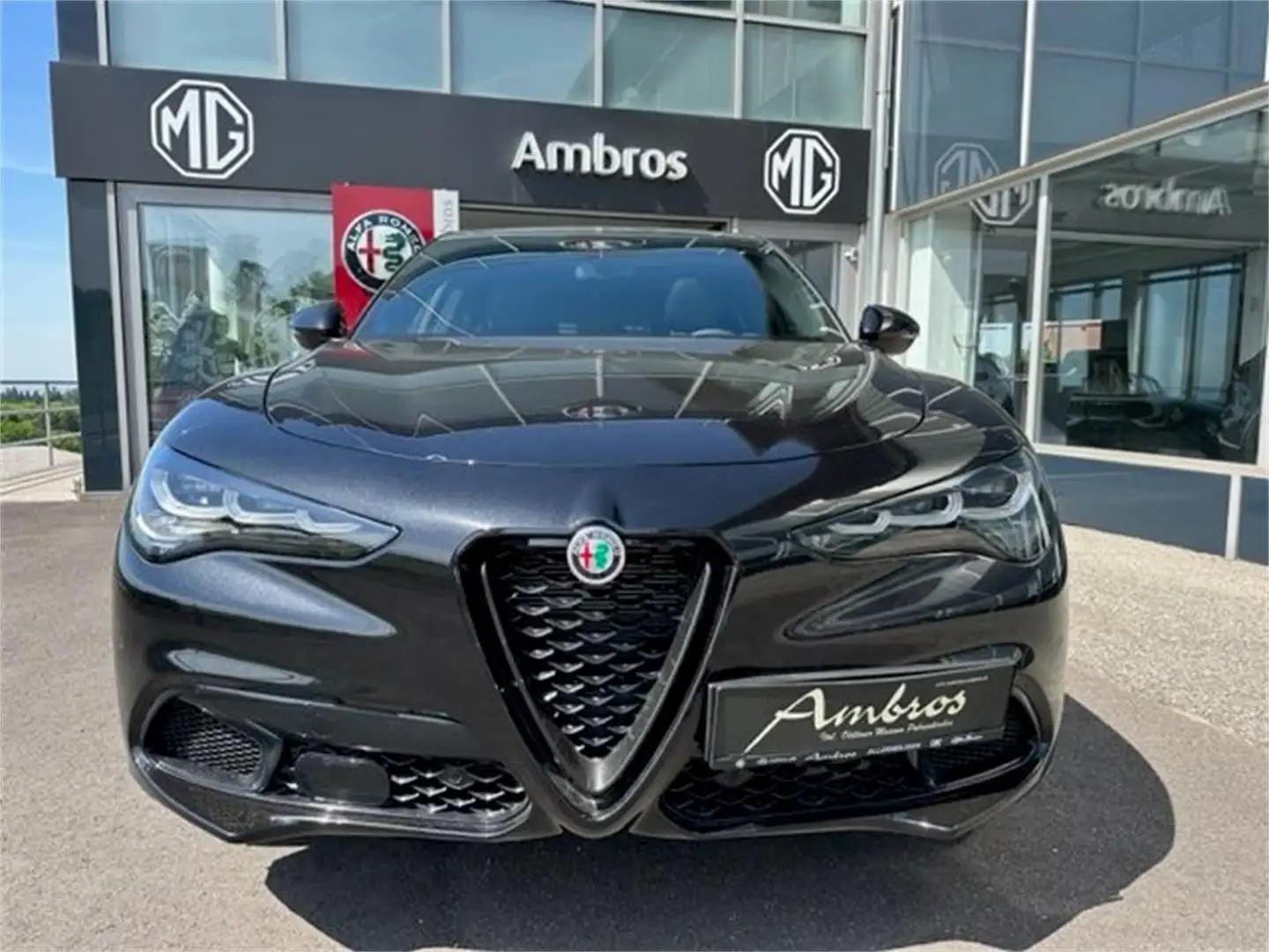 Alfa Romeo Stelvio 2.2 16V 210PS AT8 Q4 Veloce Schwarz - 2