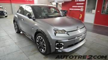 Renault 5 E-Tech Techno urban range 120cv A PARTIRE DA € 20.850 DETAX