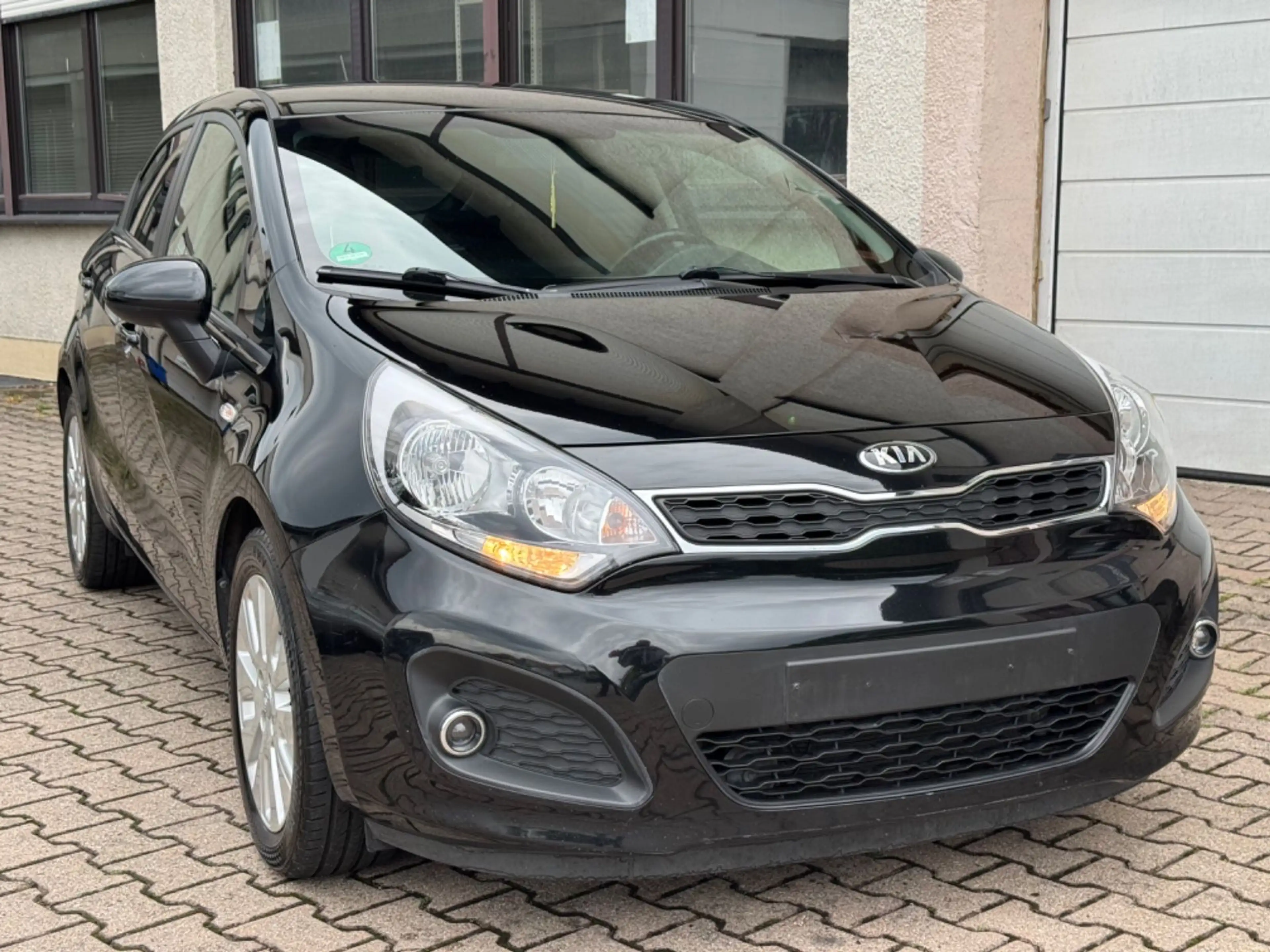 Kia Rio FIFA World Cup Edition LHZ PDC SHZ 1. HAND — photo 12