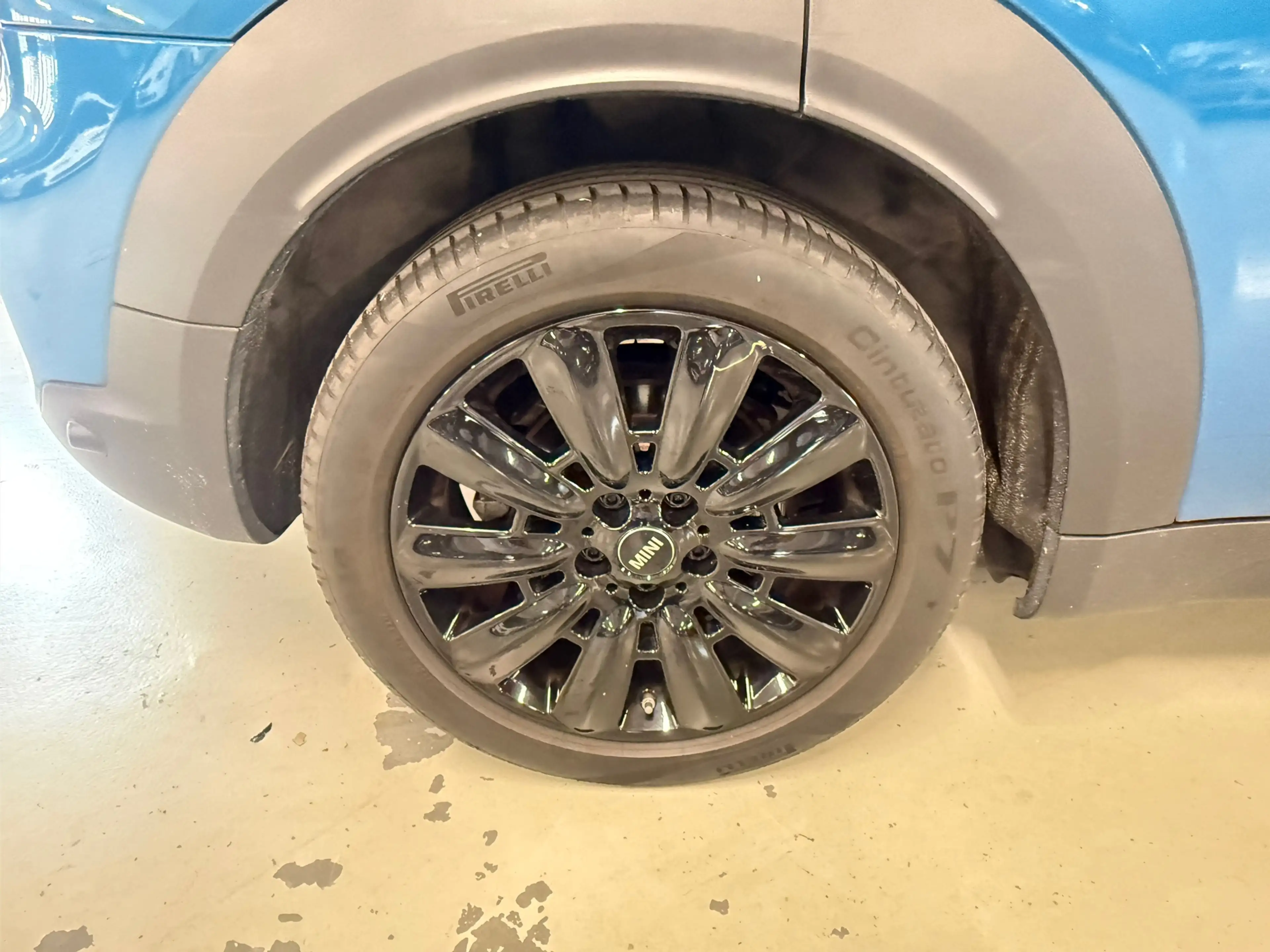 MINI Cooper SE Countryman 1.5 ALL4 MINI Yours — photo 13