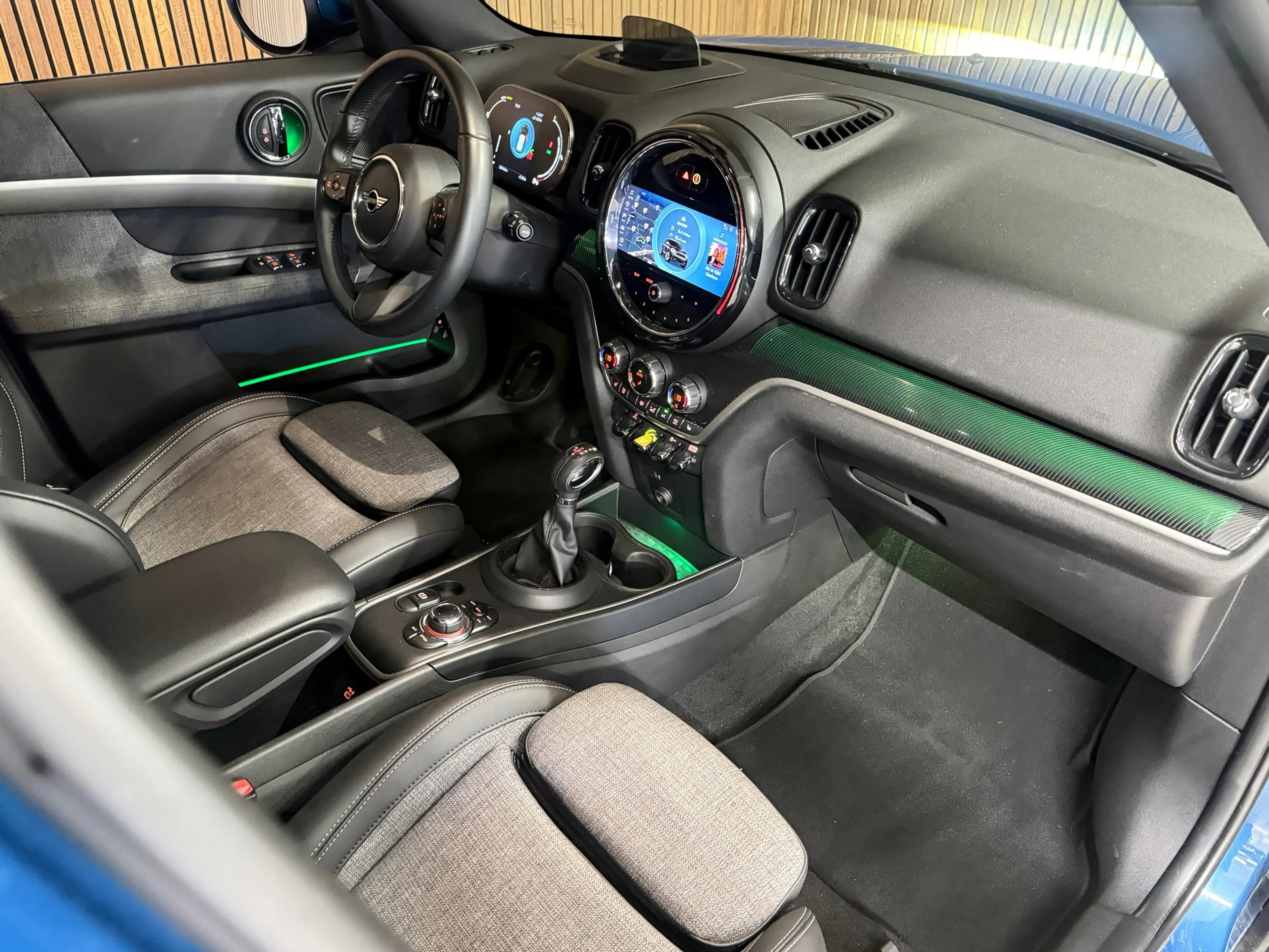 MINI Cooper SE Countryman 1.5 ALL4 MINI Yours — photo 16