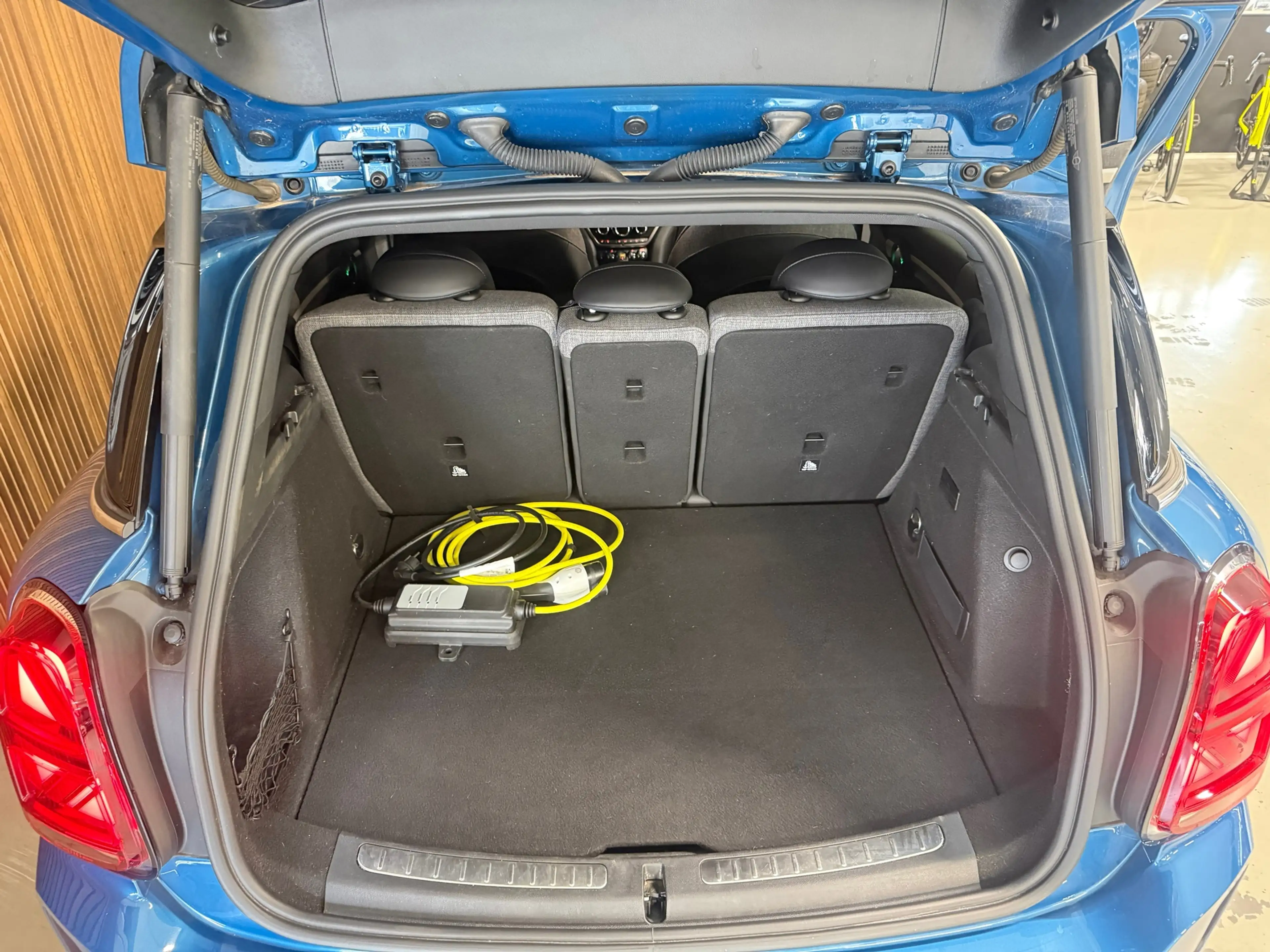 MINI Cooper SE Countryman 1.5 ALL4 MINI Yours — photo 14