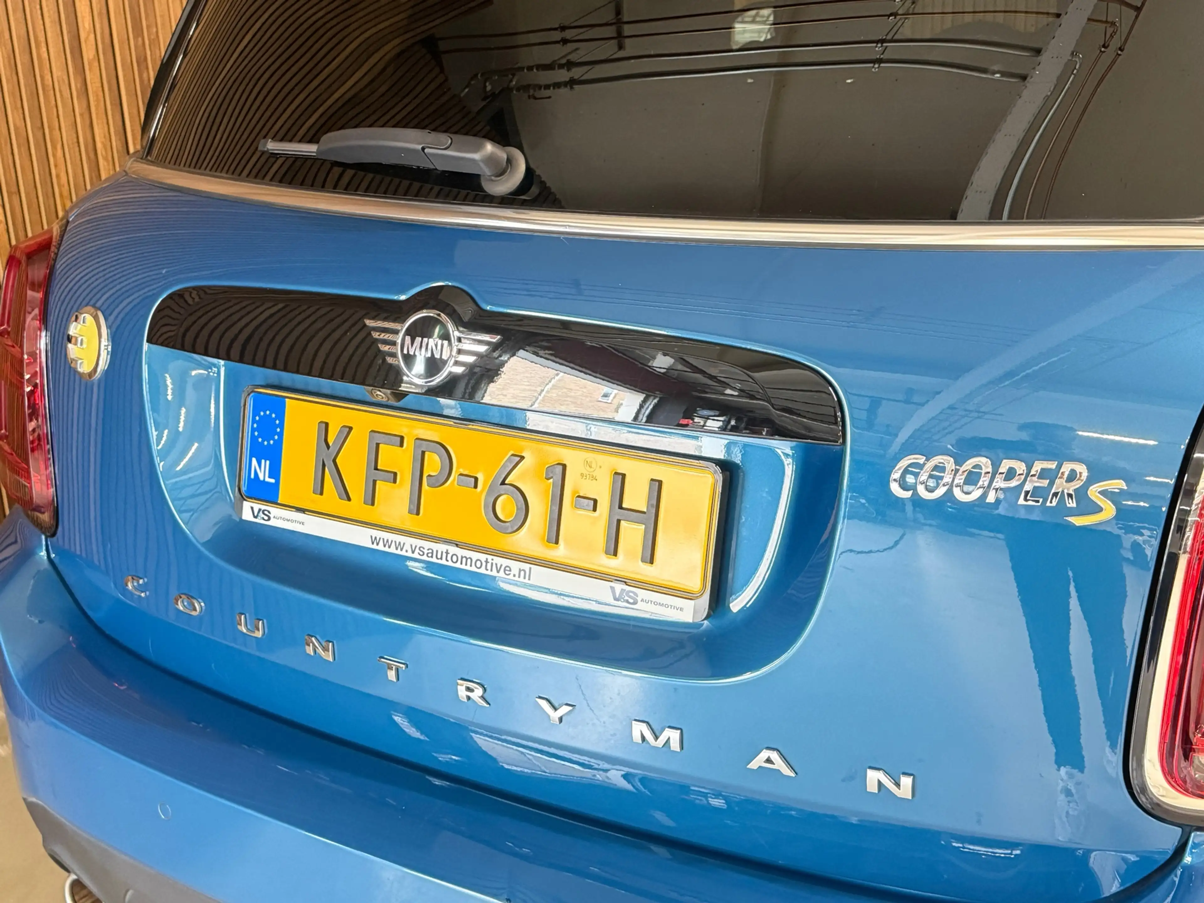 MINI Cooper SE Countryman 1.5 ALL4 MINI Yours — photo 11