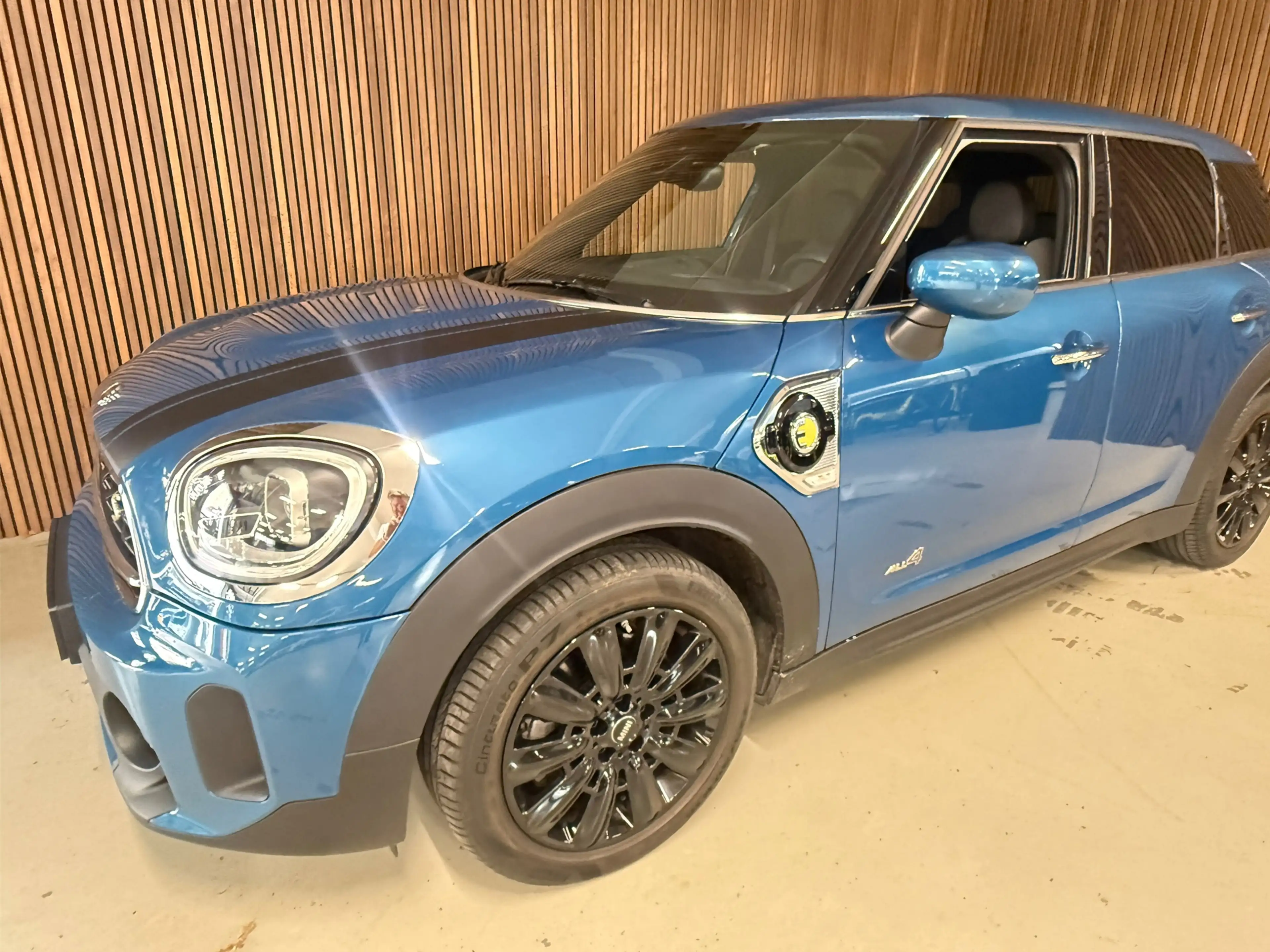 MINI Cooper SE Countryman 1.5 ALL4 MINI Yours — photo 8