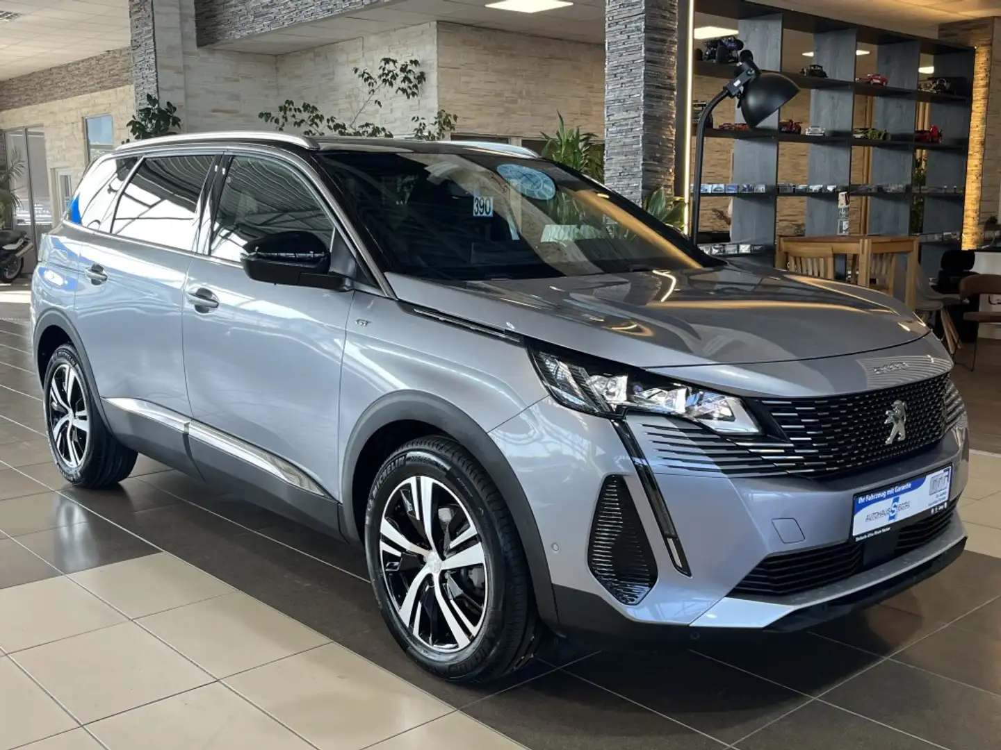 Peugeot 5008 Hybrid 136e GT Pano. dig.Cockpit 7 Sitzer Grau - 1