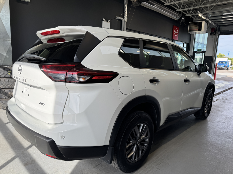 2024 Nissan Rogue S Ready to register in AB or SK without an inspection — снимка 1
