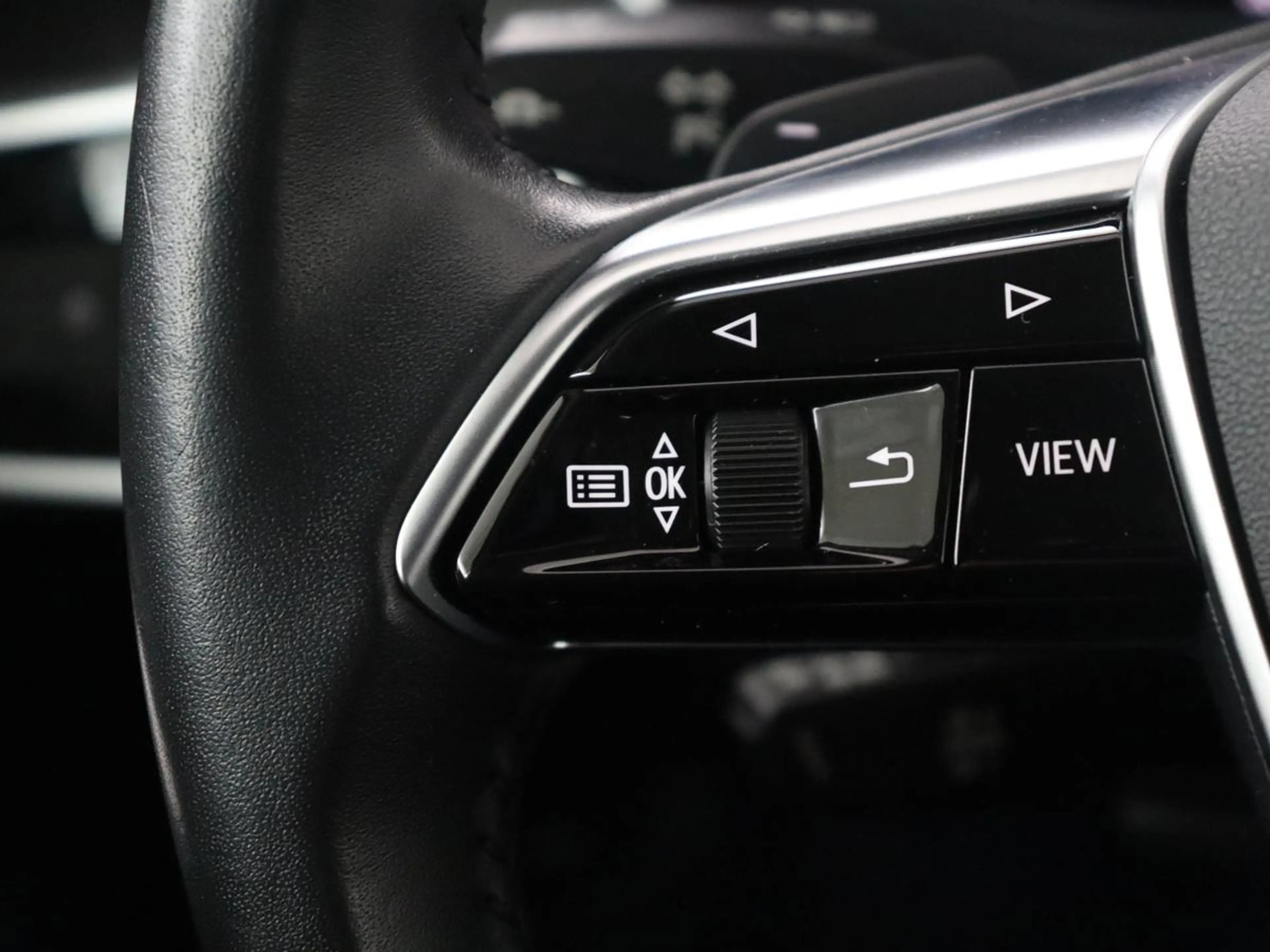 Audi A6 Limousine 50 TFSI e quattro Business edition SOH 9 — photo 16