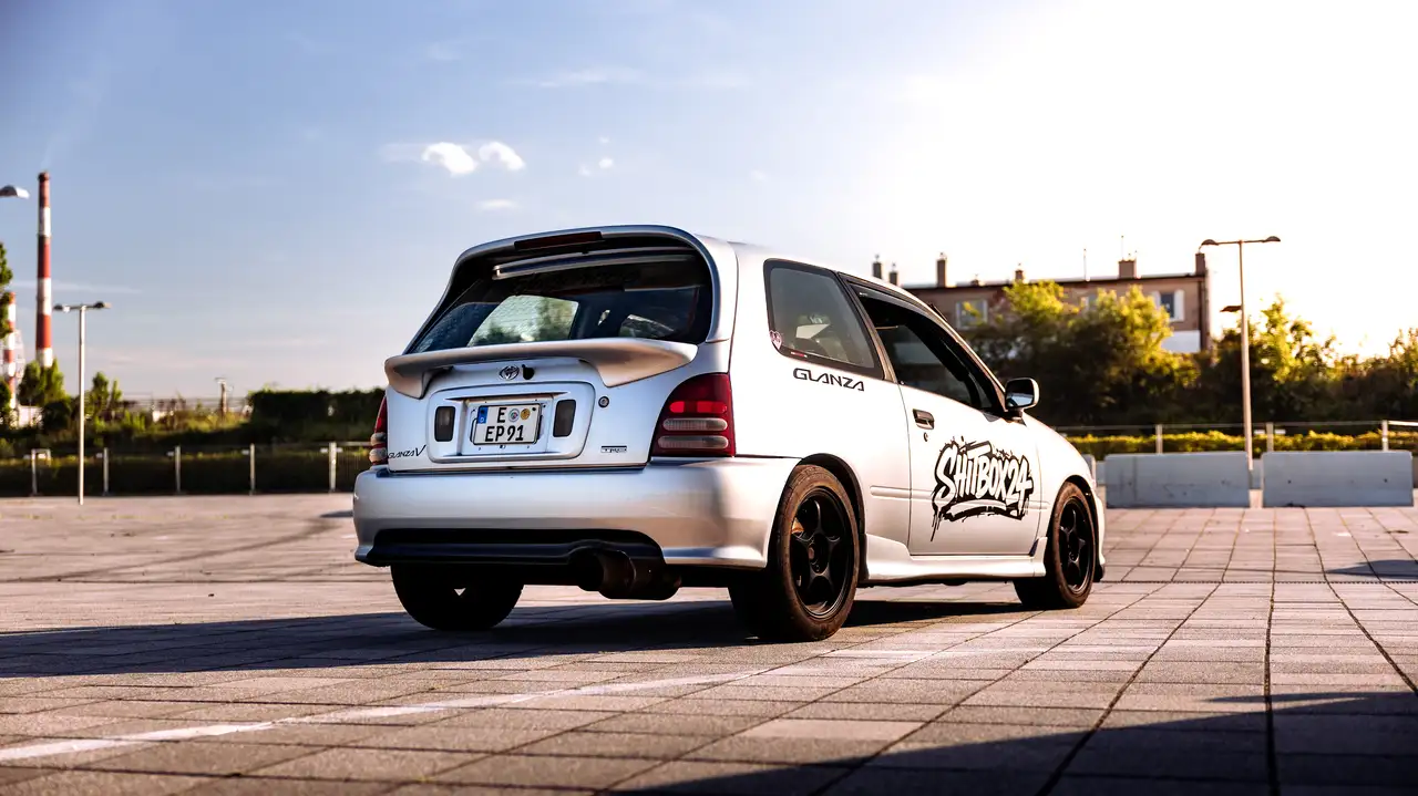 Toyota Starlet Glanza V Oem TRD, foto 4