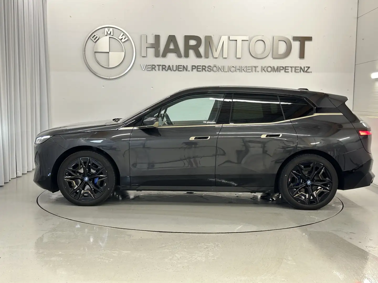 BMW iX xDrive40 *Sportpaket* Grau - 2