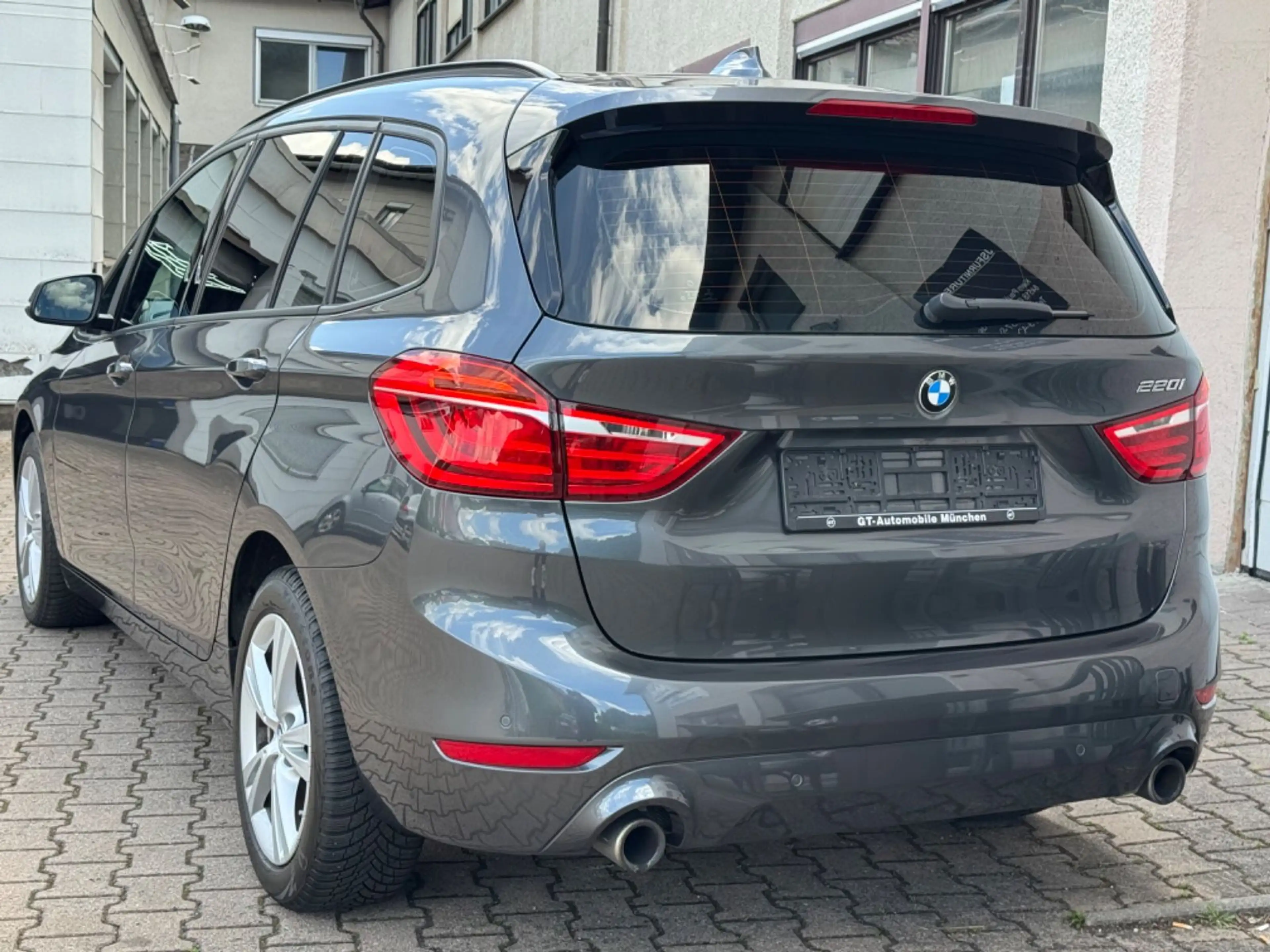 BMW 220 2 Gran Tourer 220i PANORAMA AUTOMATIK 7-SITZER — photo 6