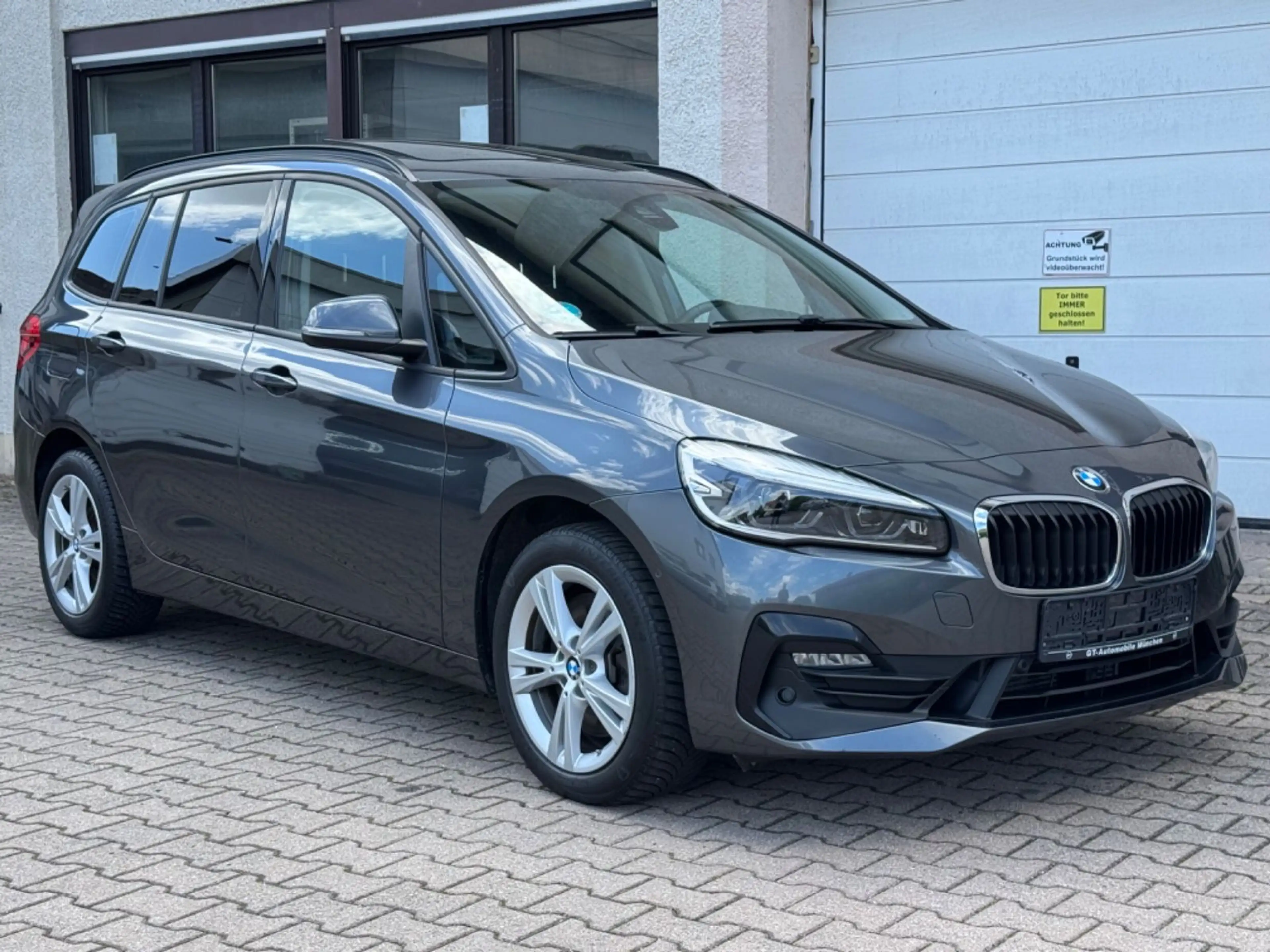 BMW 220 2 Gran Tourer 220i PANORAMA AUTOMATIK 7-SITZER — photo 12