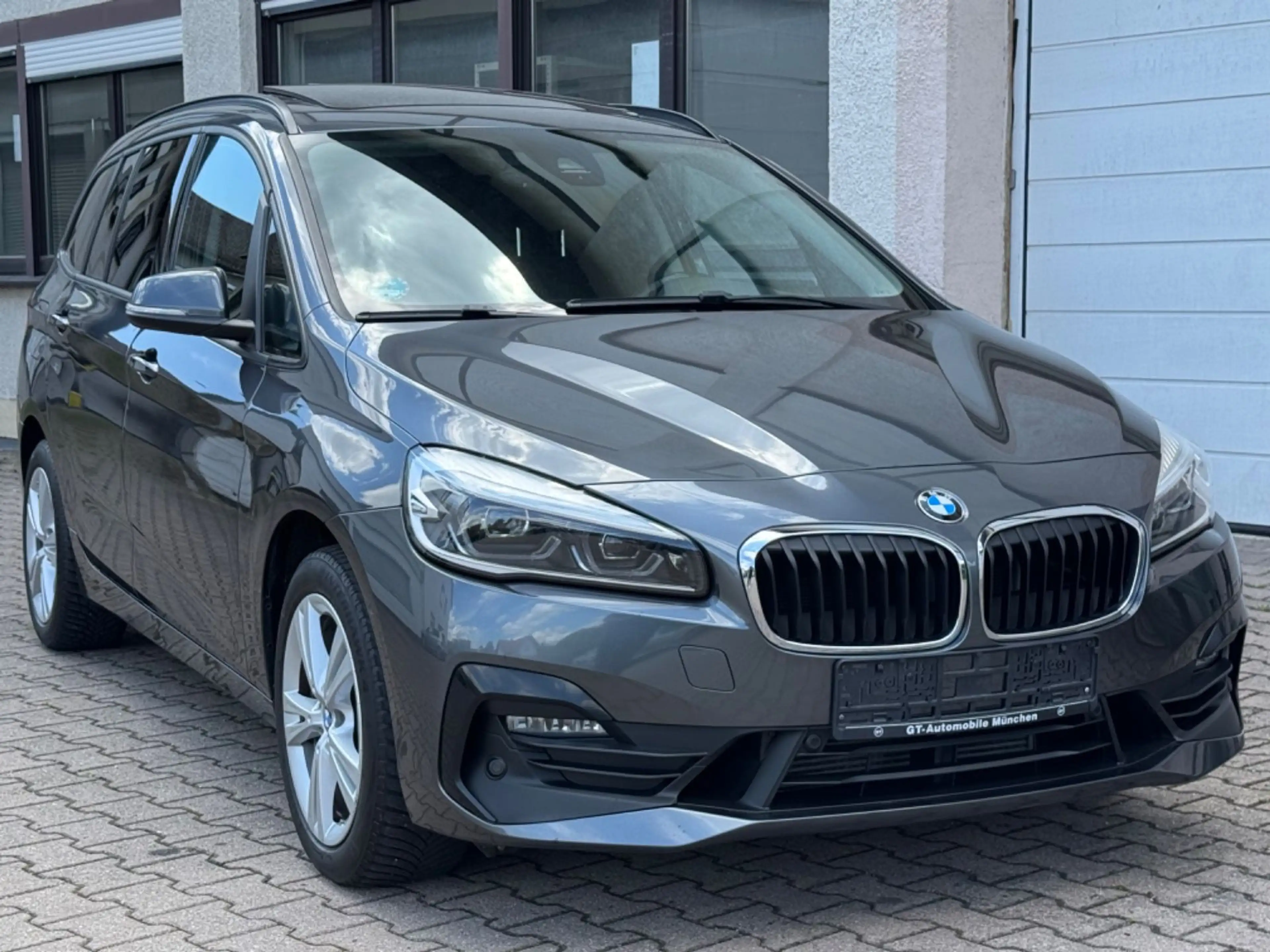 BMW 220 2 Gran Tourer 220i PANORAMA AUTOMATIK 7-SITZER — photo 13
