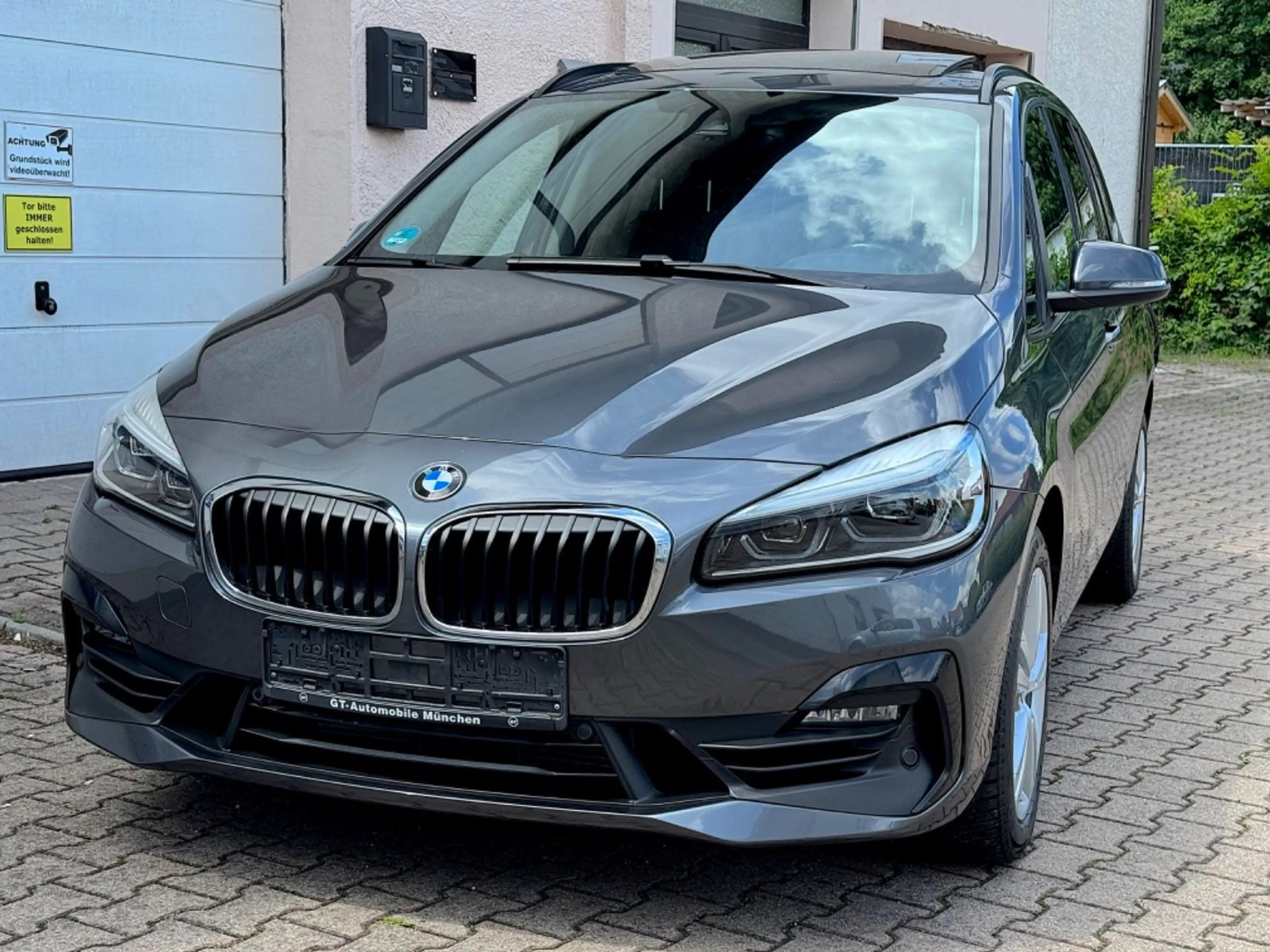 BMW 220 2 Gran Tourer 220i PANORAMA AUTOMATIK 7-SITZER