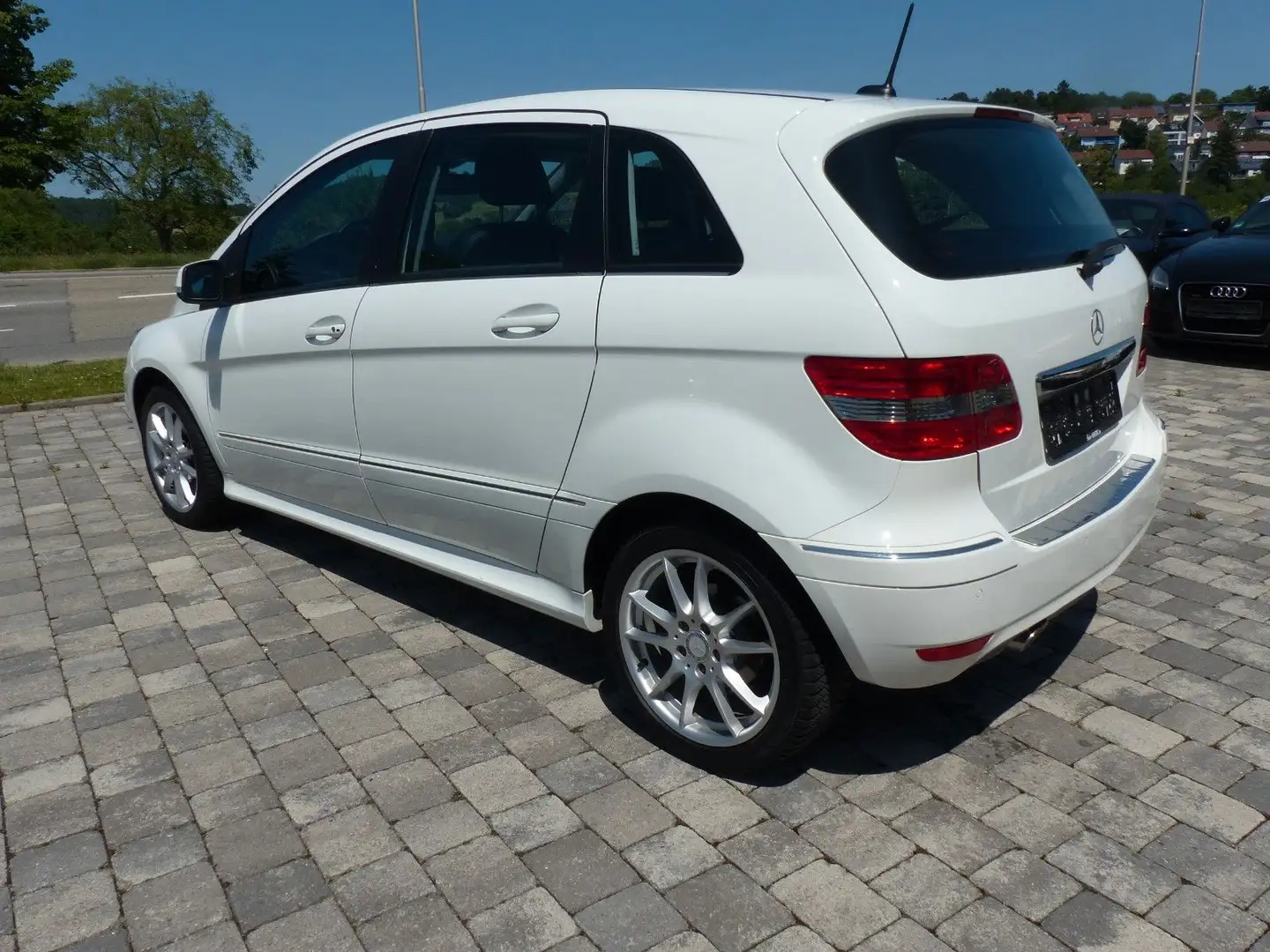 Mercedes-Benz B 180 Panoramadach Neuer Service Automatik Sitzh Wit - 1