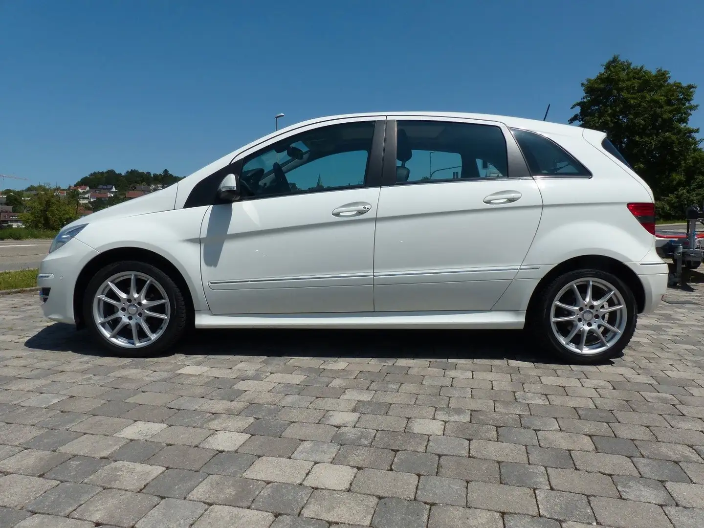 Mercedes-Benz B 180 Panoramadach Neuer Service Automatik Sitzh Wit - 2
