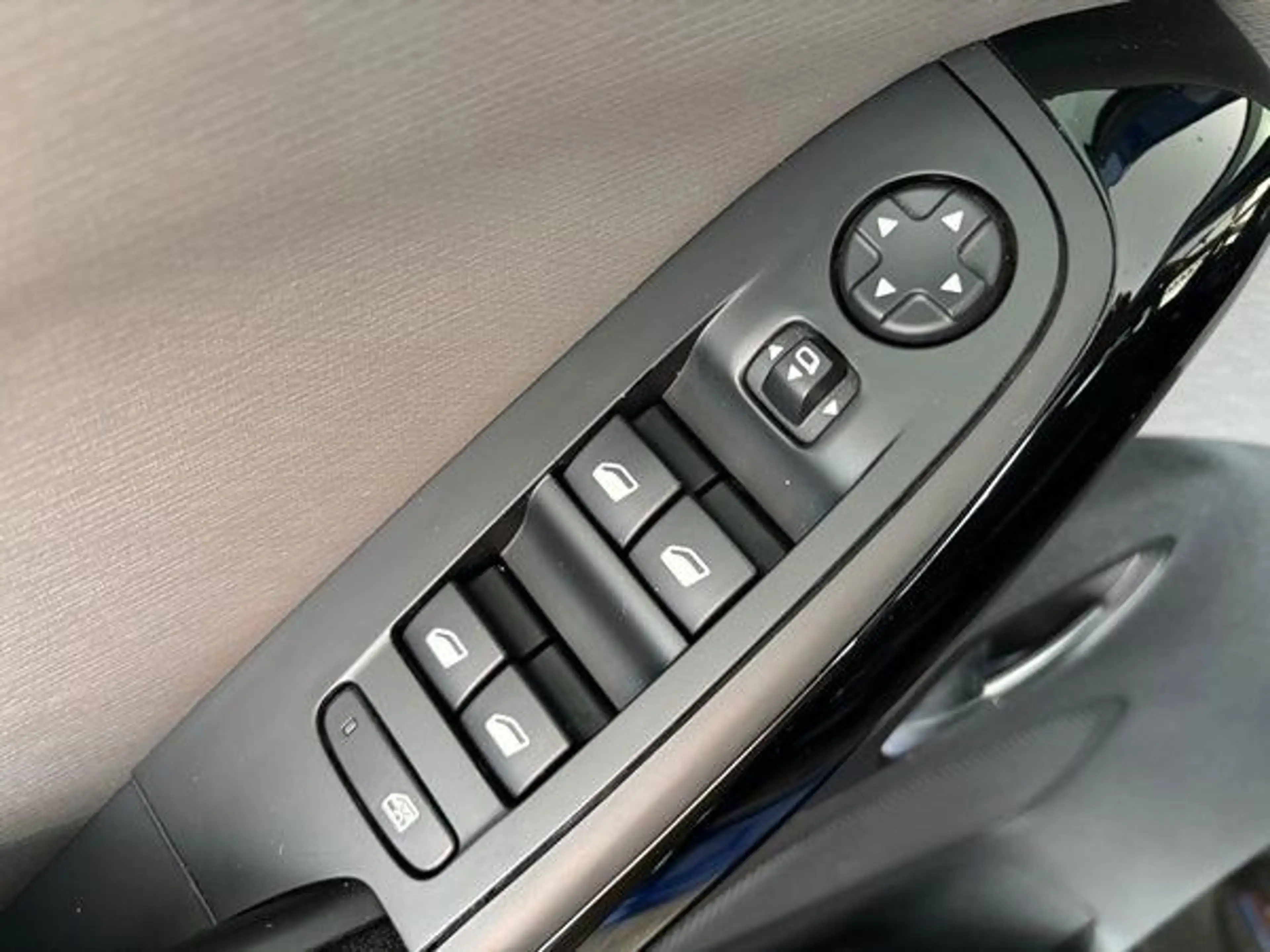 Citroen Grand C4 Picasso PureTech 130 FEEL  AHK-7-Sitzer — photo 11