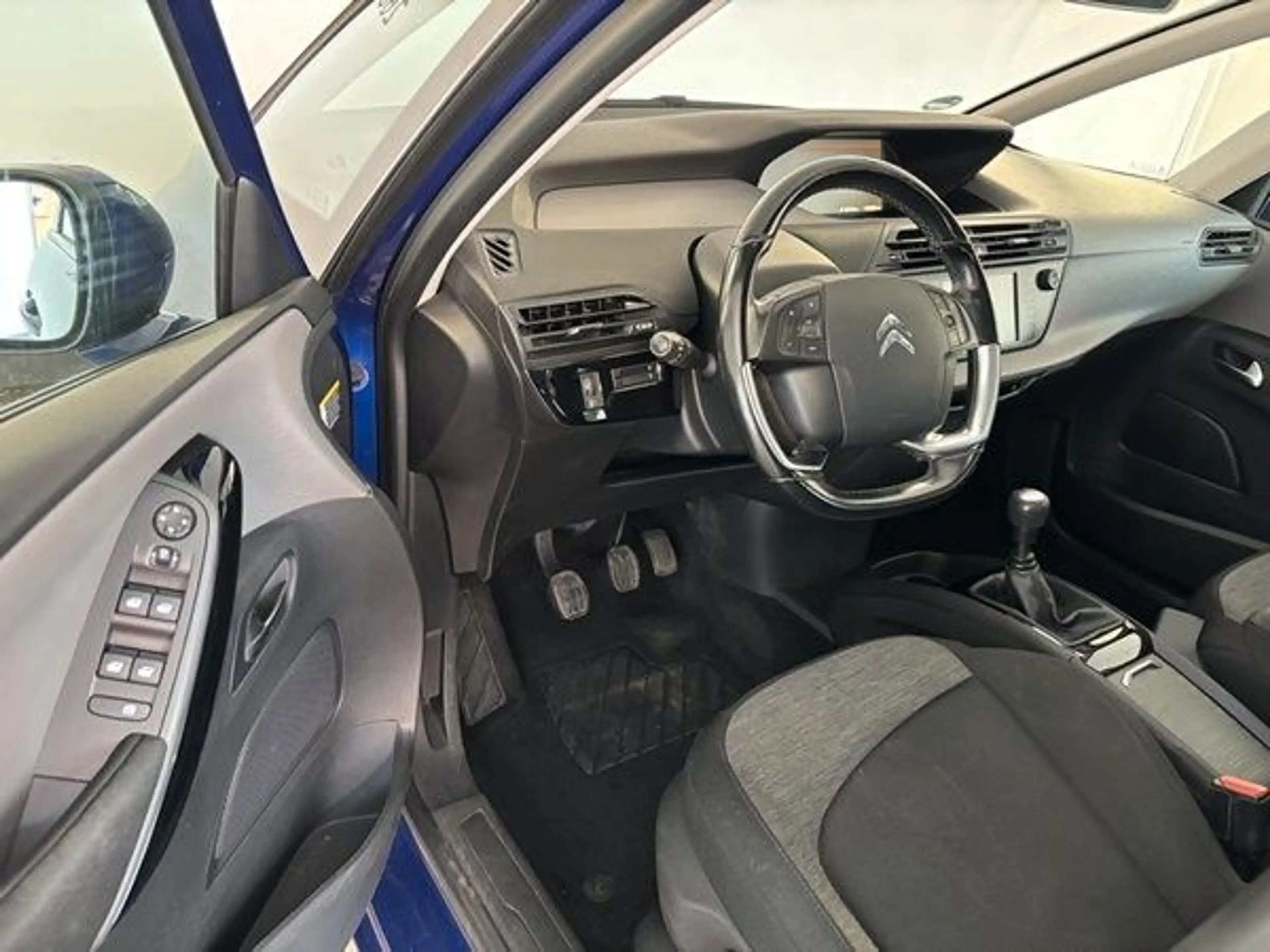 Citroen Grand C4 Picasso PureTech 130 FEEL  AHK-7-Sitzer — photo 10