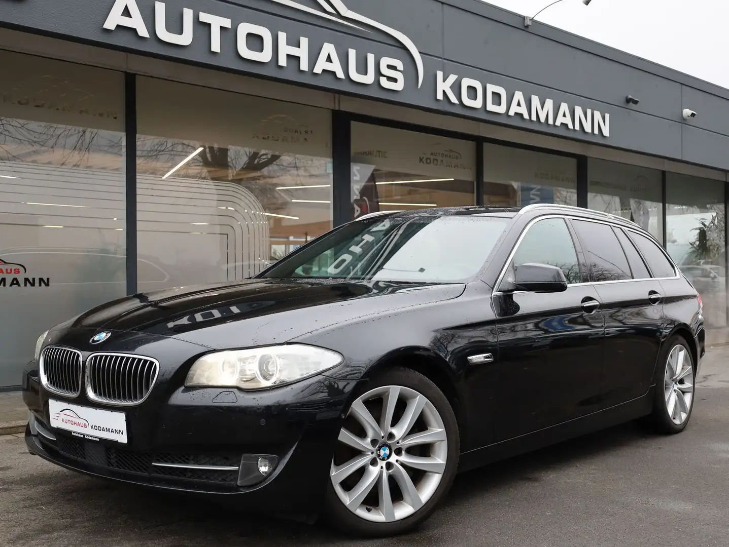 BMW 530 d*Memory*Pano*Kamera*Head-Up*AHK* Noir - 1