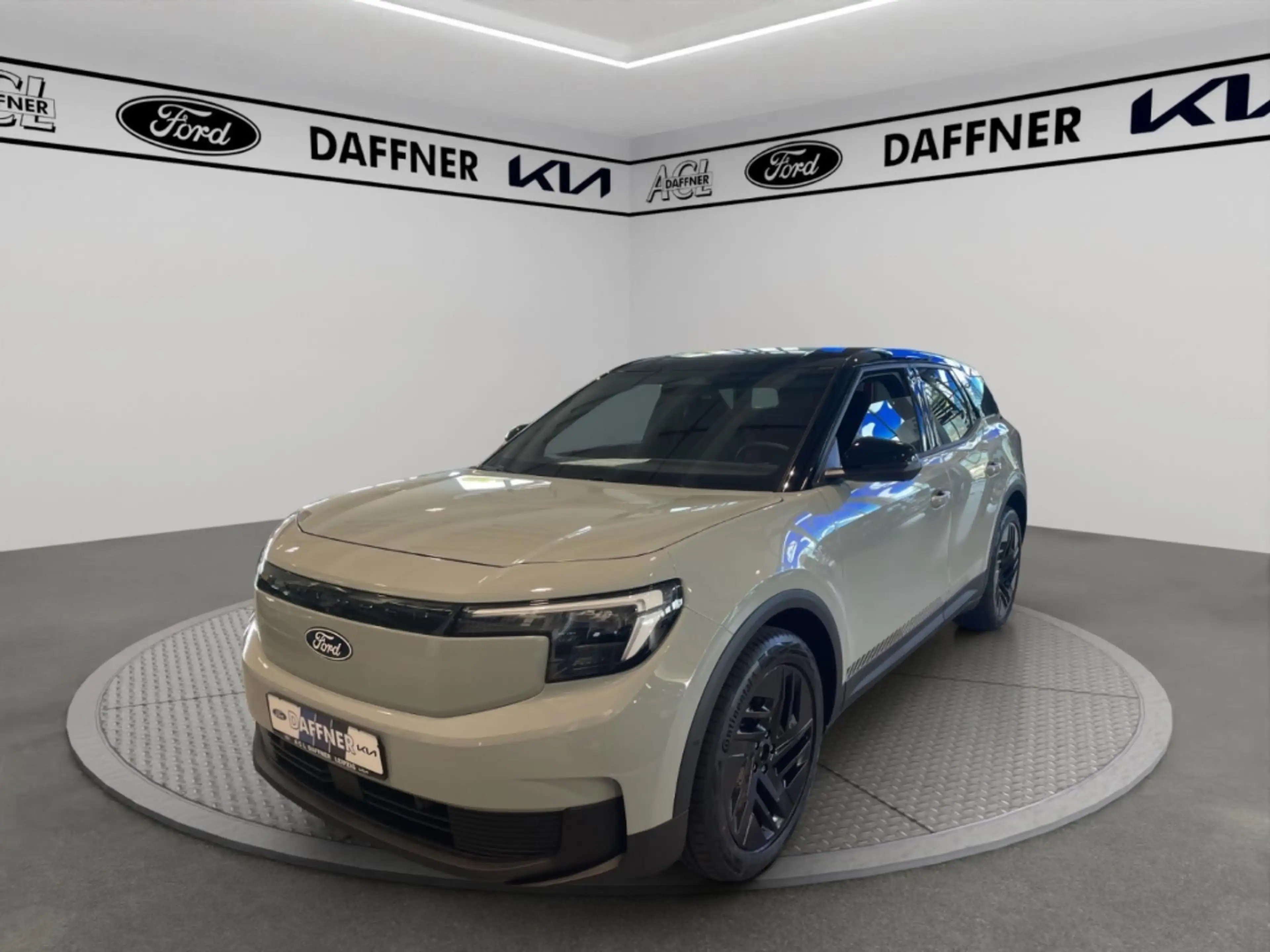 Ford Explorer Collection RWD Fahrerassistenzpaket, Wärmepumpe, A — photo 2