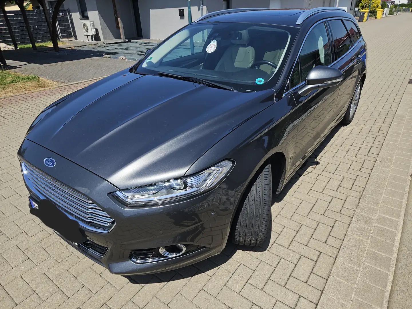 Ford Mondeo Mondeo Turnier 2.0 Titanium Grau - 2