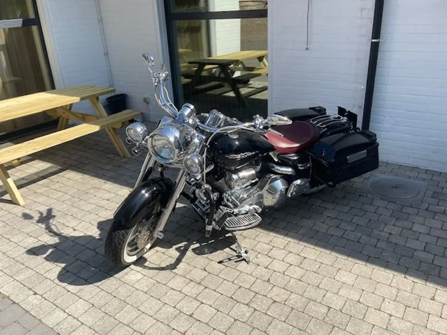 Harley-Davidson Road King Negro - 1
